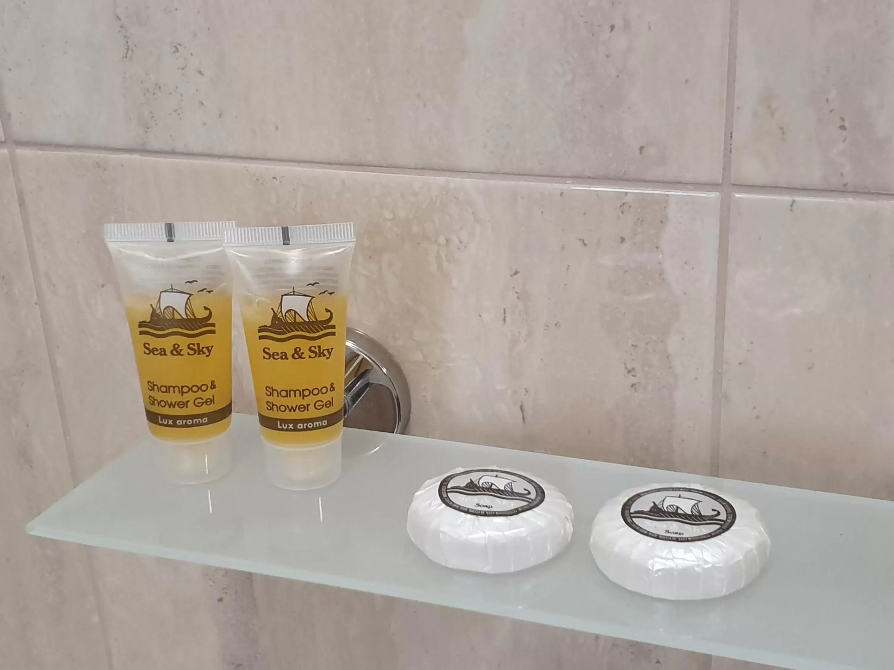 Small Twin Room in City Center Athenes rooms Small Twin Room in City Center Athenes rooms