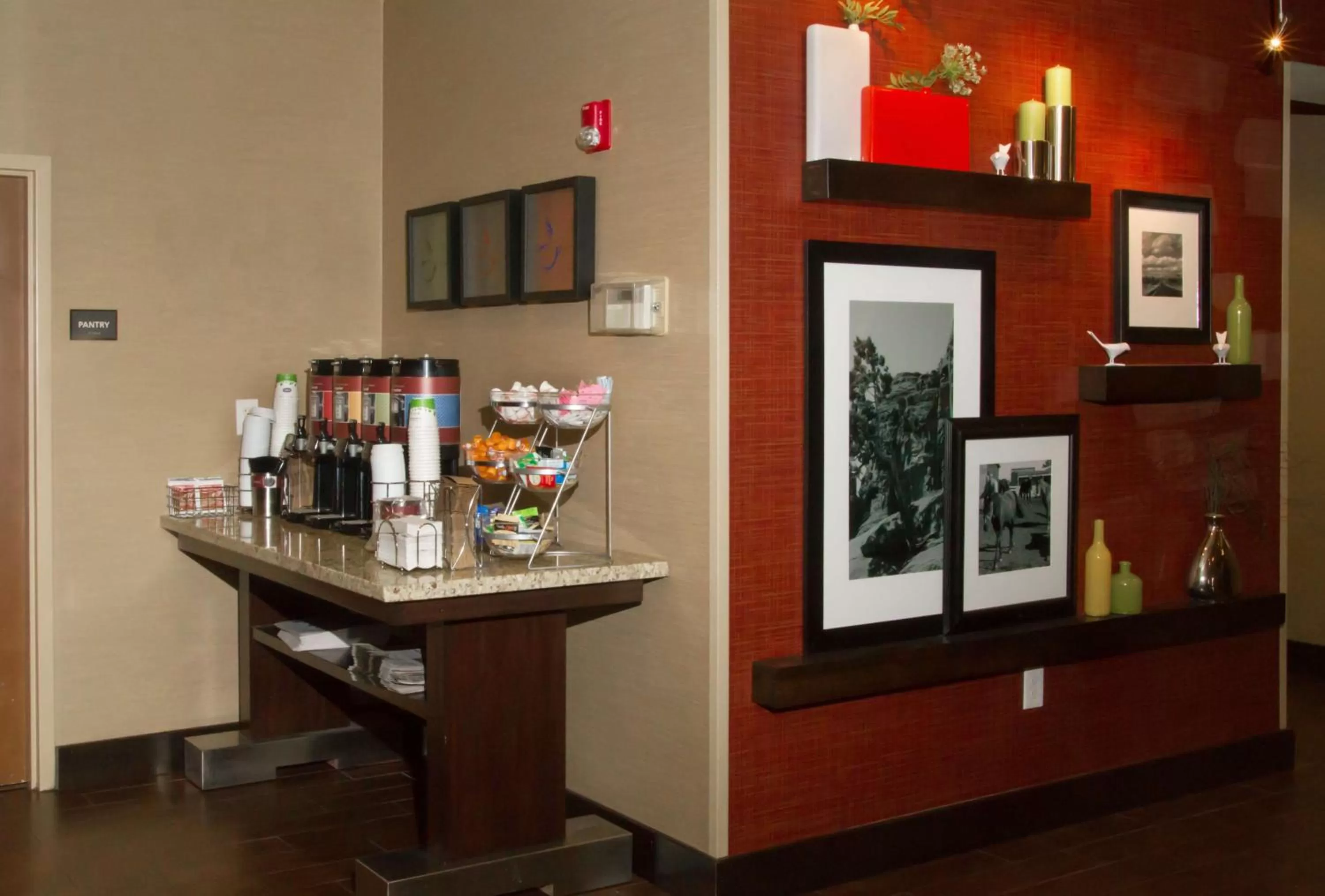 Dining area in Hampton Inn Cedar City