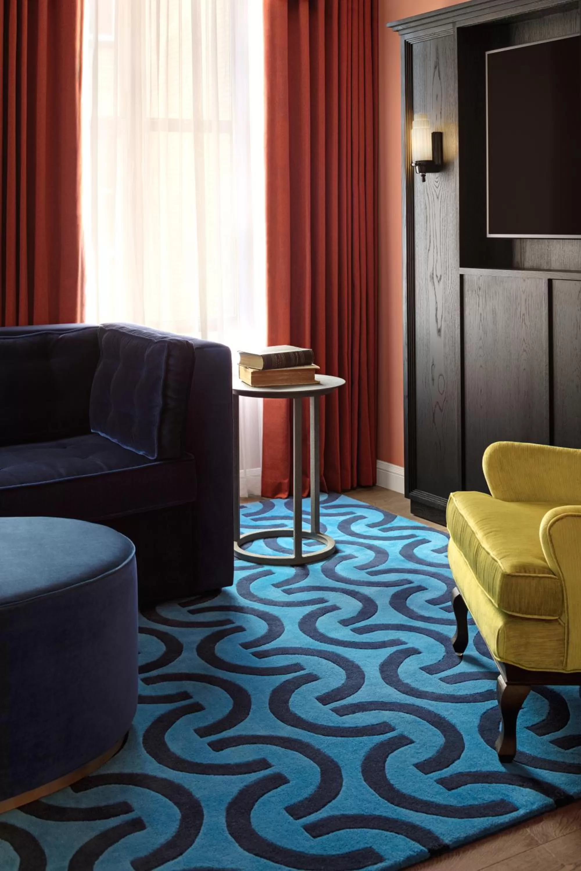 Seating area in Riggs Washington DC