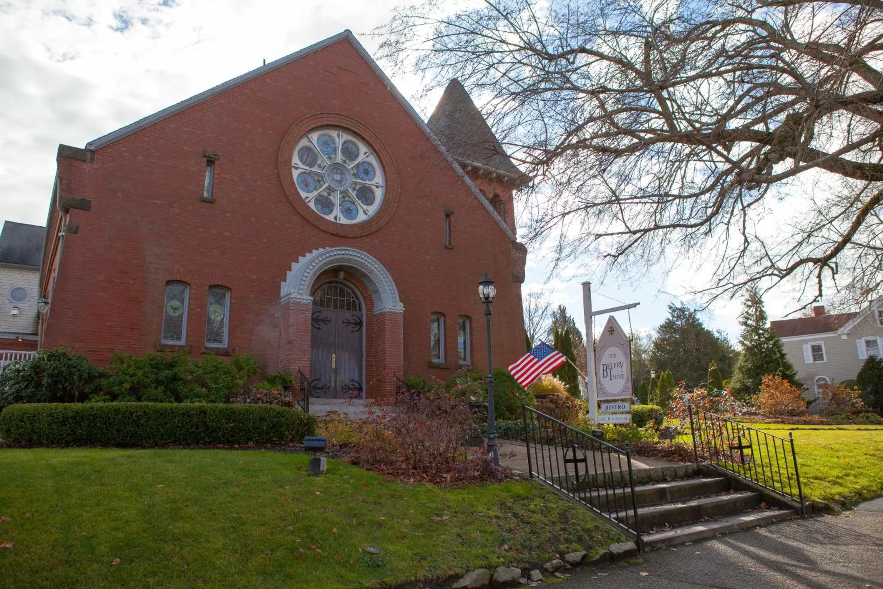 Facade/entrance in Belfry Inn and Bistro