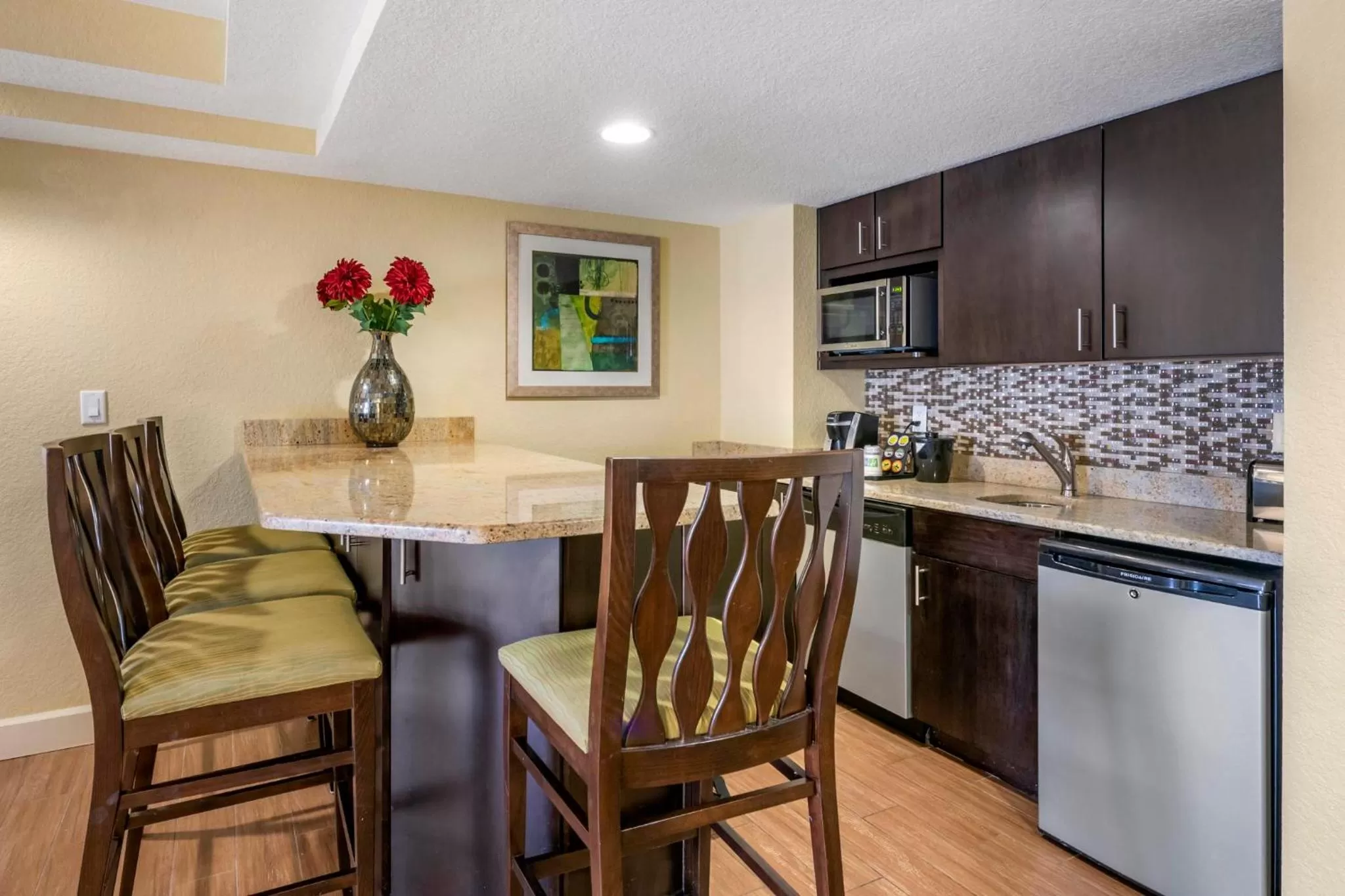 Bedroom in Holiday Inn Resort Orlando - Lake Buena Vista by IHG