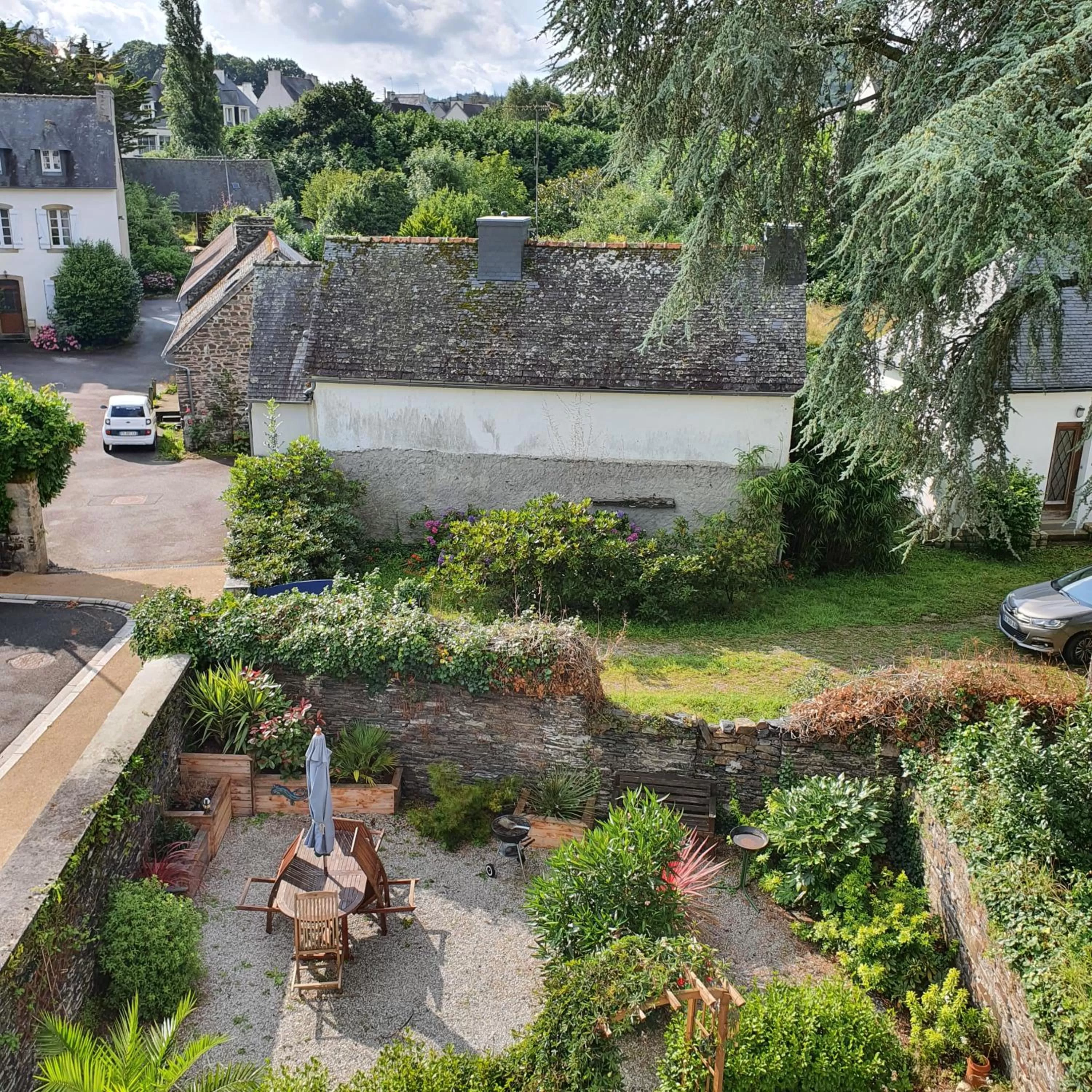 Garden view in Chambres Dhôtes Numéro 1