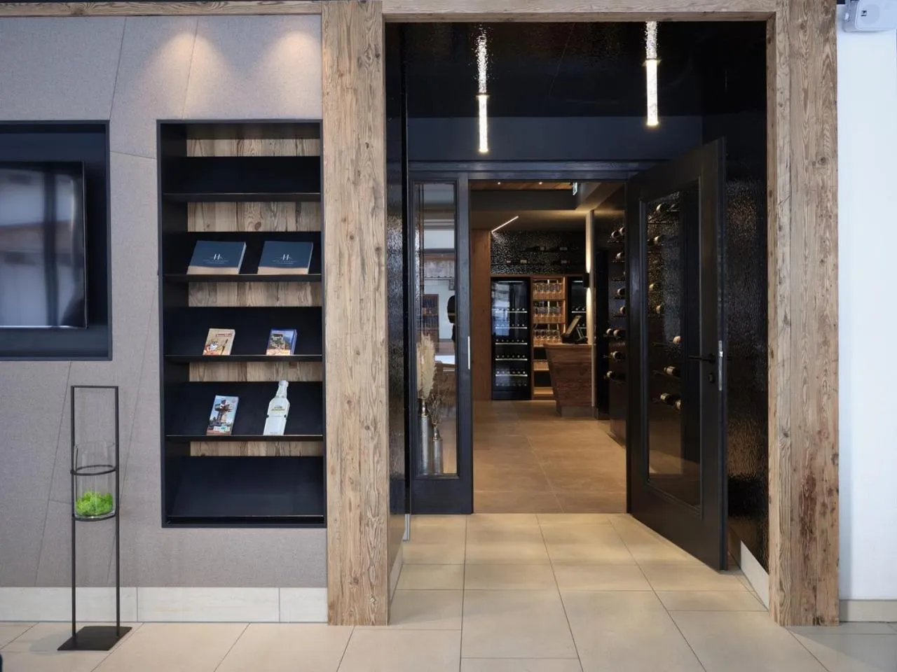 Lobby or reception in Hotel & Appartements Heigenhauser