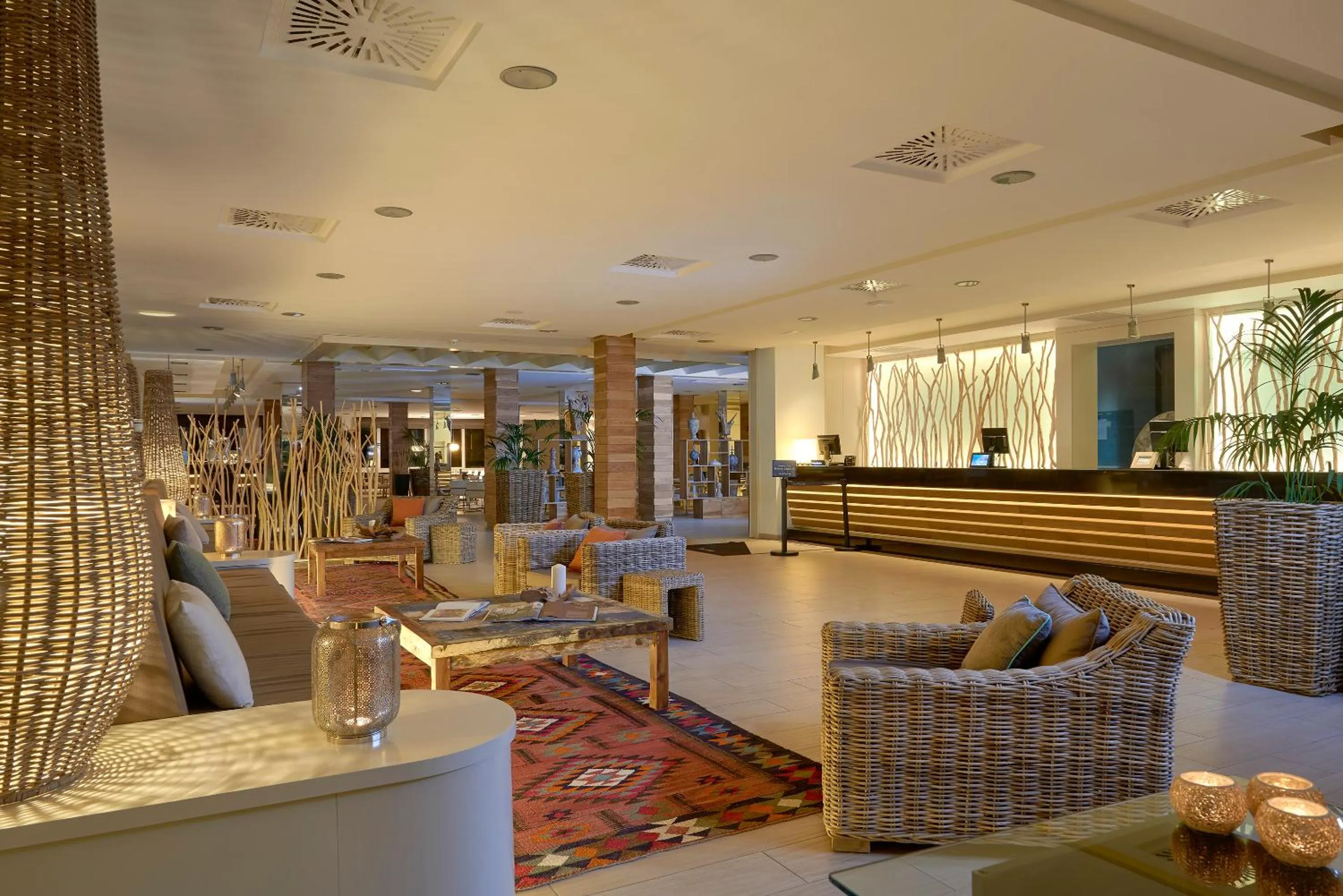 Lobby or reception in Meliá Cala Galdana