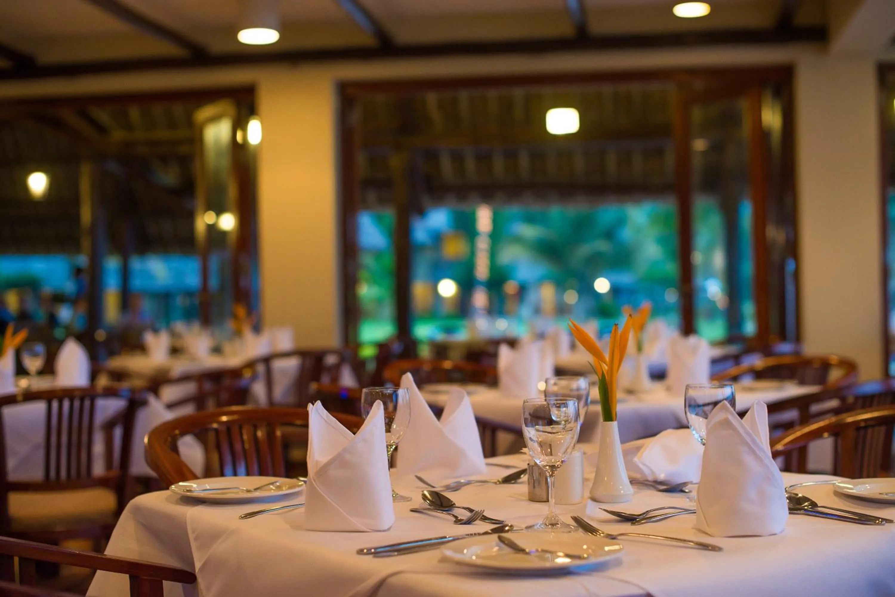 Dining area in White Sands Hotel