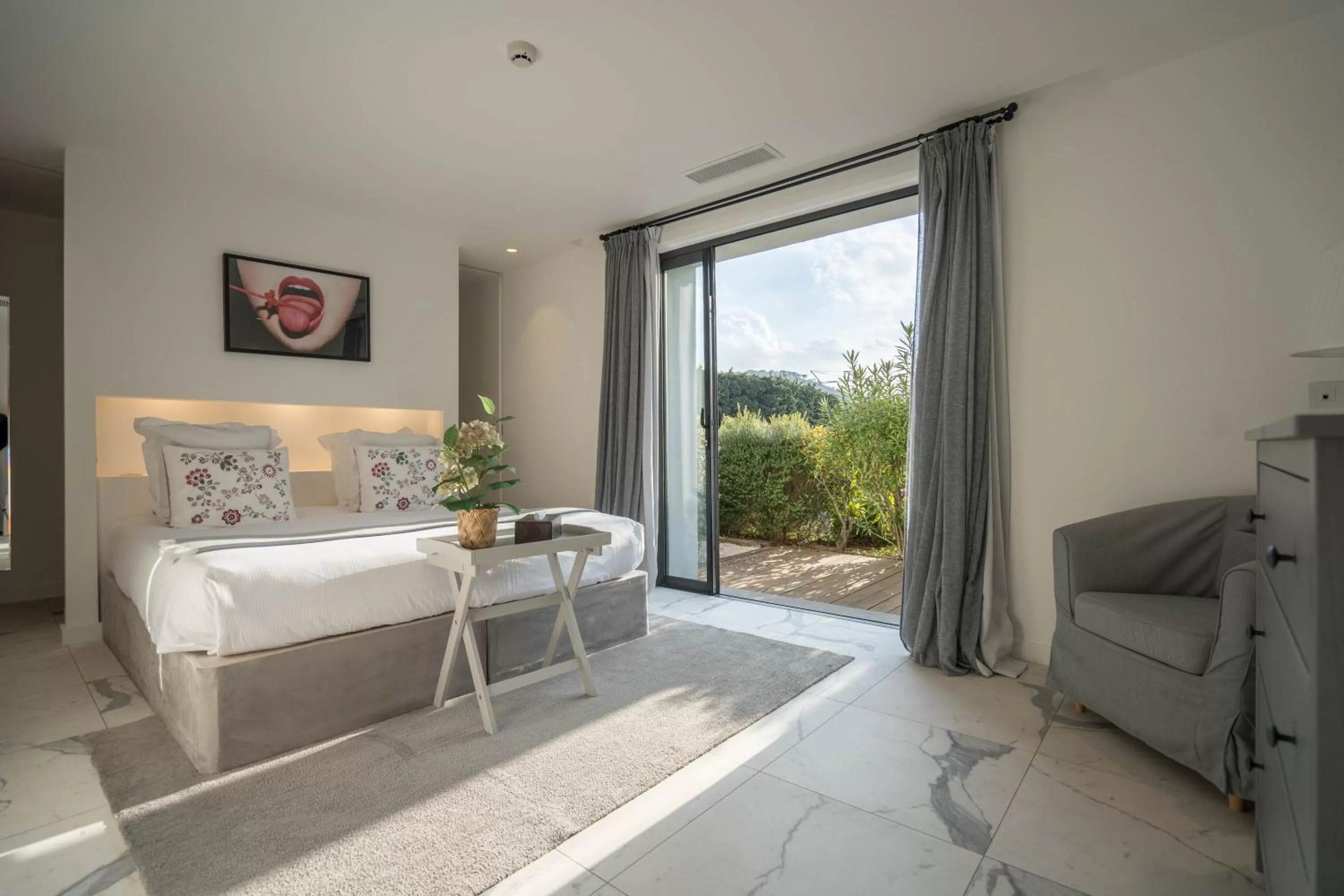 Bed in Hotel le Mandala