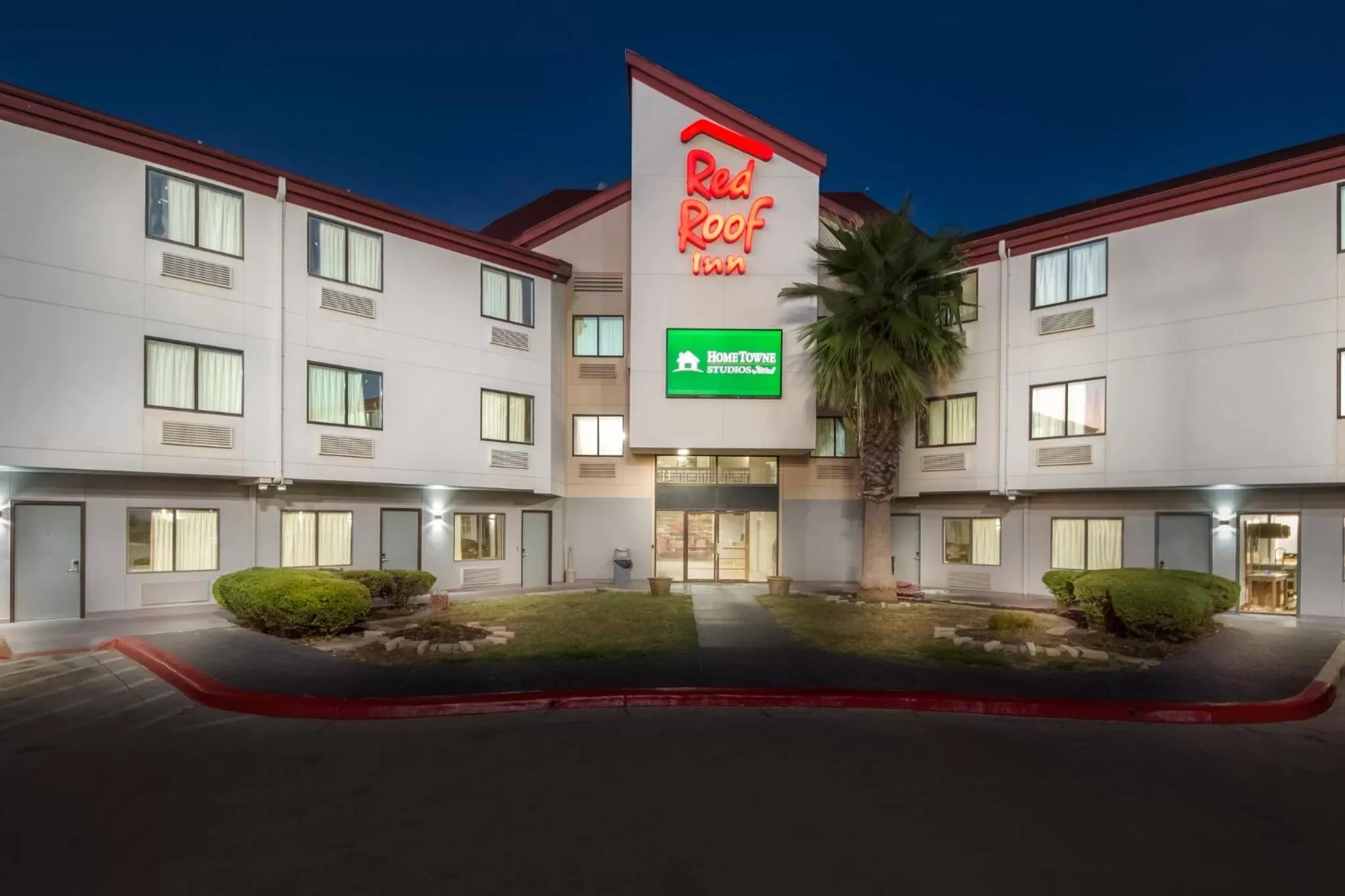 Property building in Red Roof Inn San Antonio - Seaworld Northwest