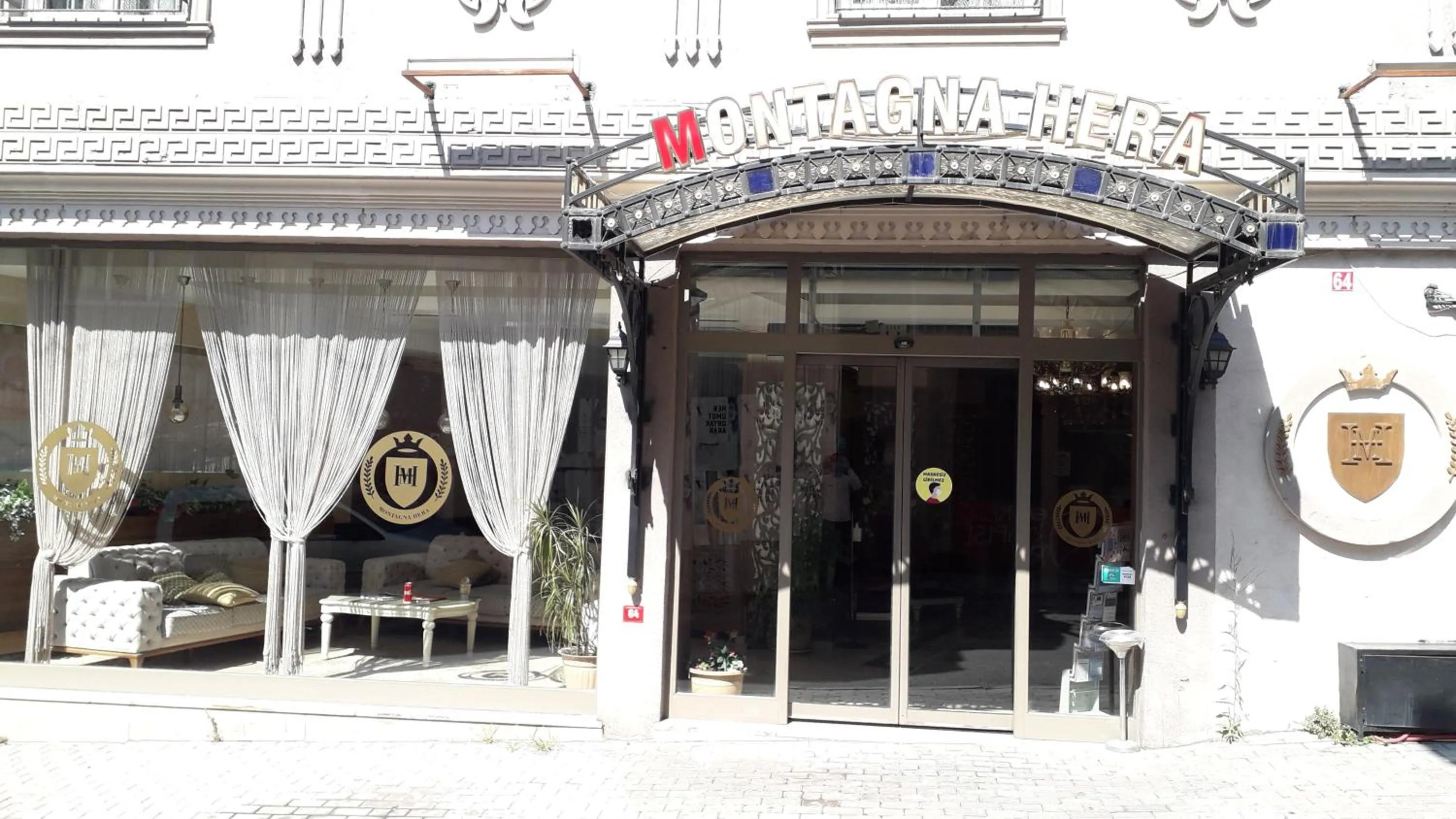 Facade/entrance in Montagna Hera Hotel Taksim