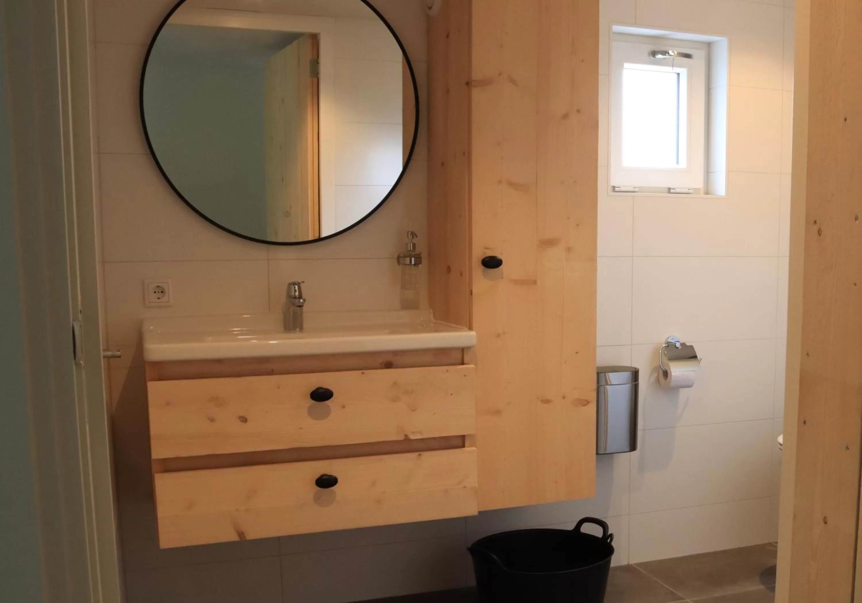 Bathroom in Doezumertocht