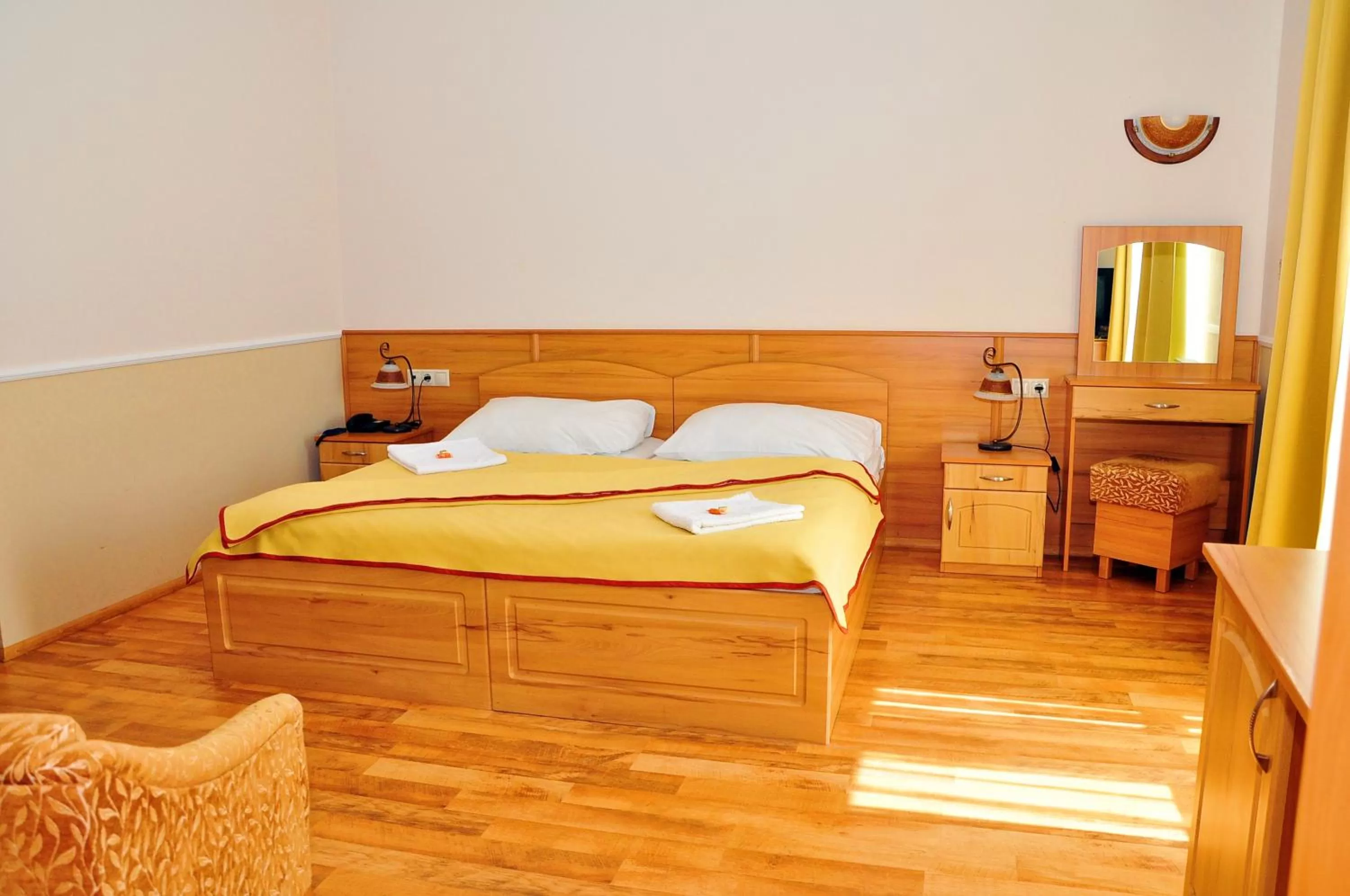 Bed in Nefelejcs Hotel