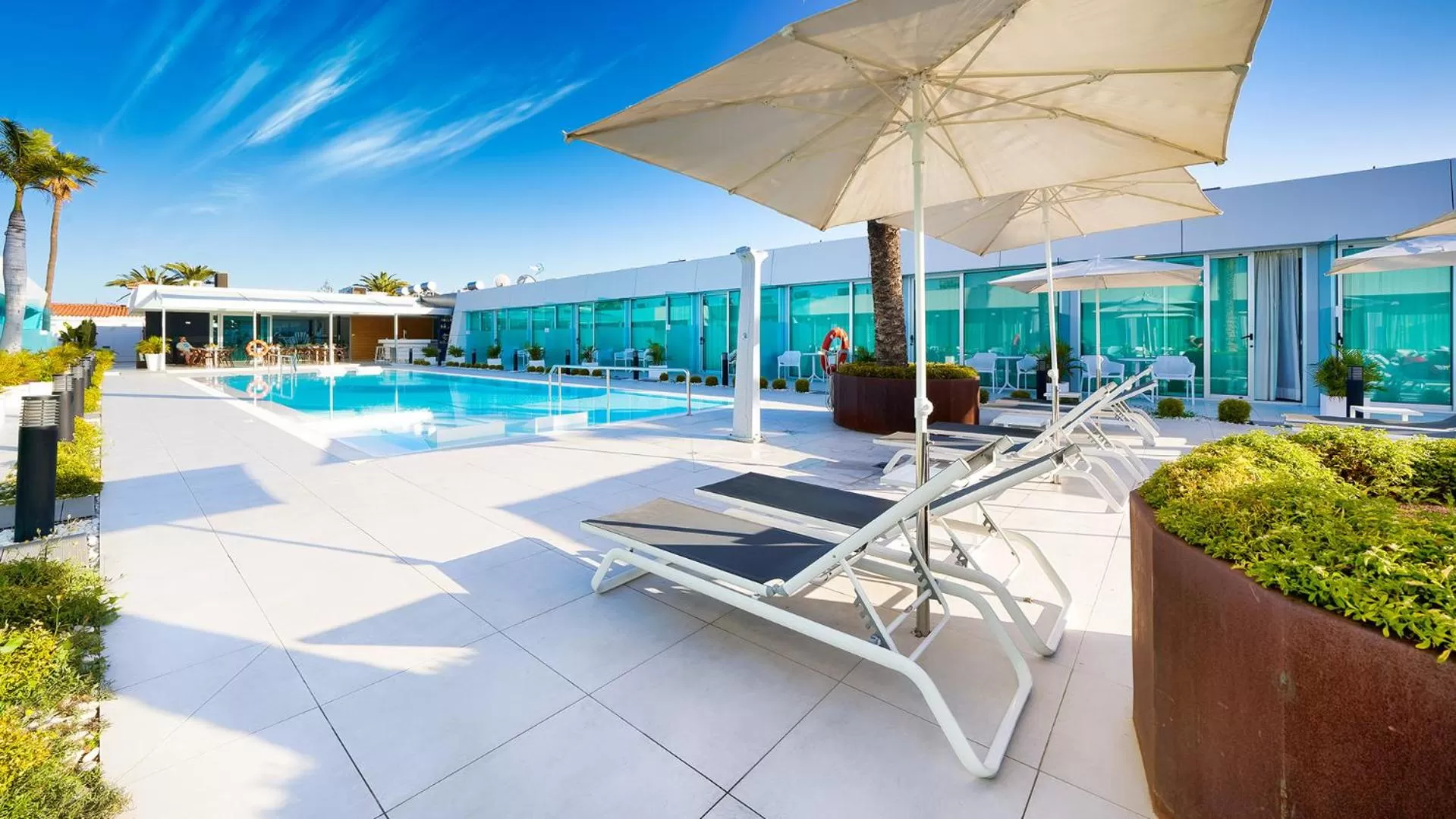 Swimming pool in Hotel Nayra - Adults Only