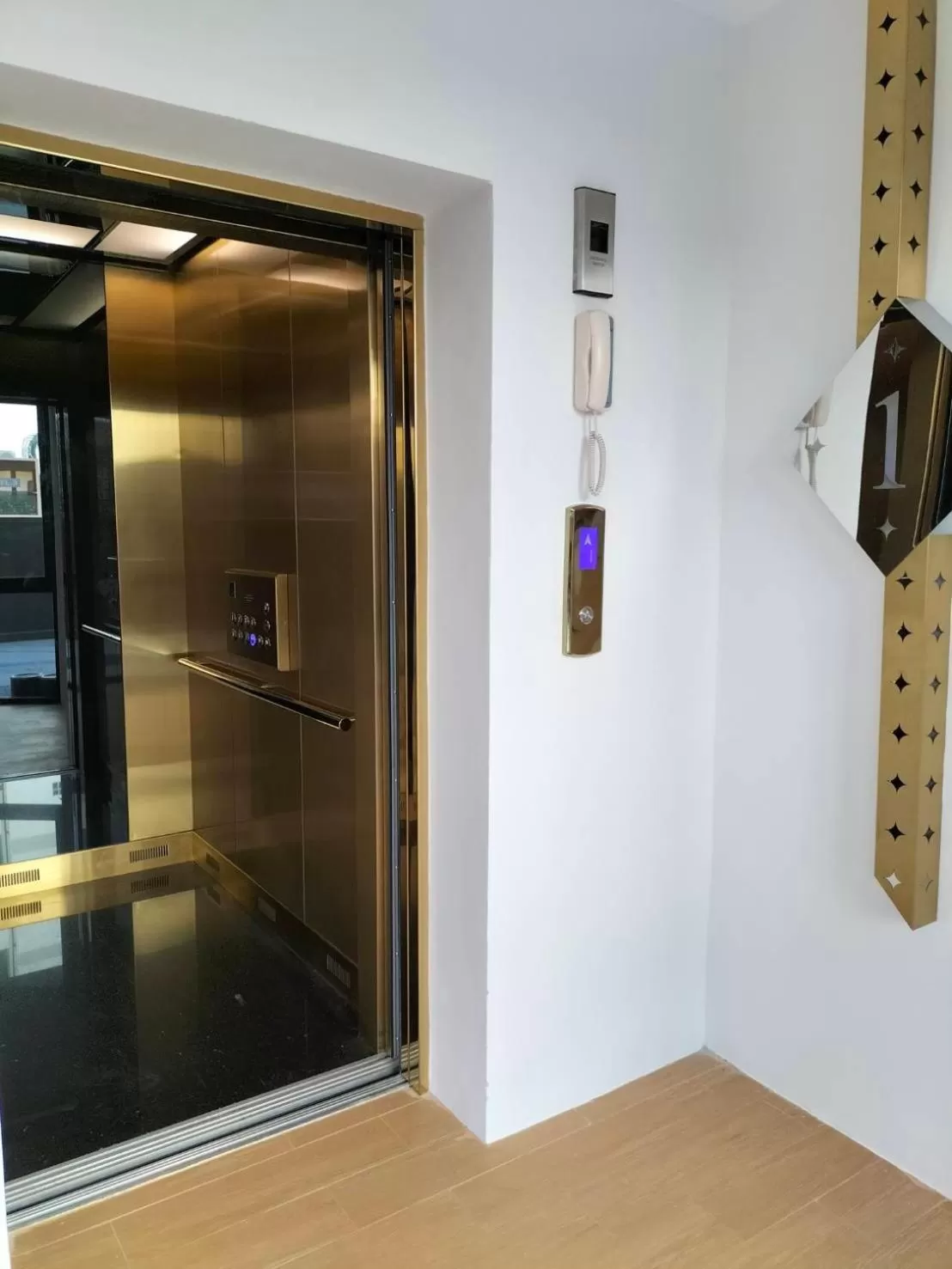 elevator in S3 Huahin Hotel