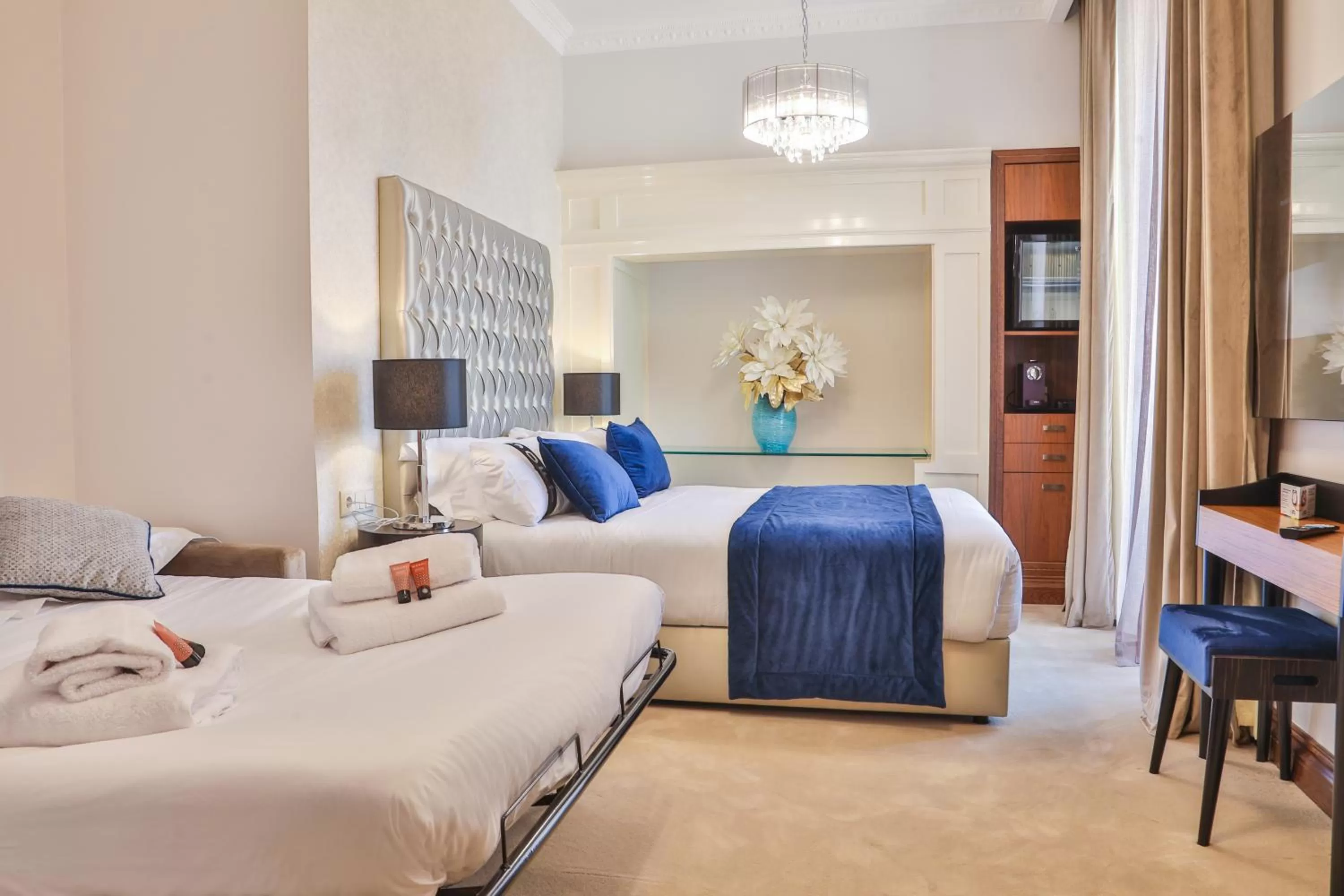 Photo of the whole room, Bed in Casual Belle Epoque Lisboa