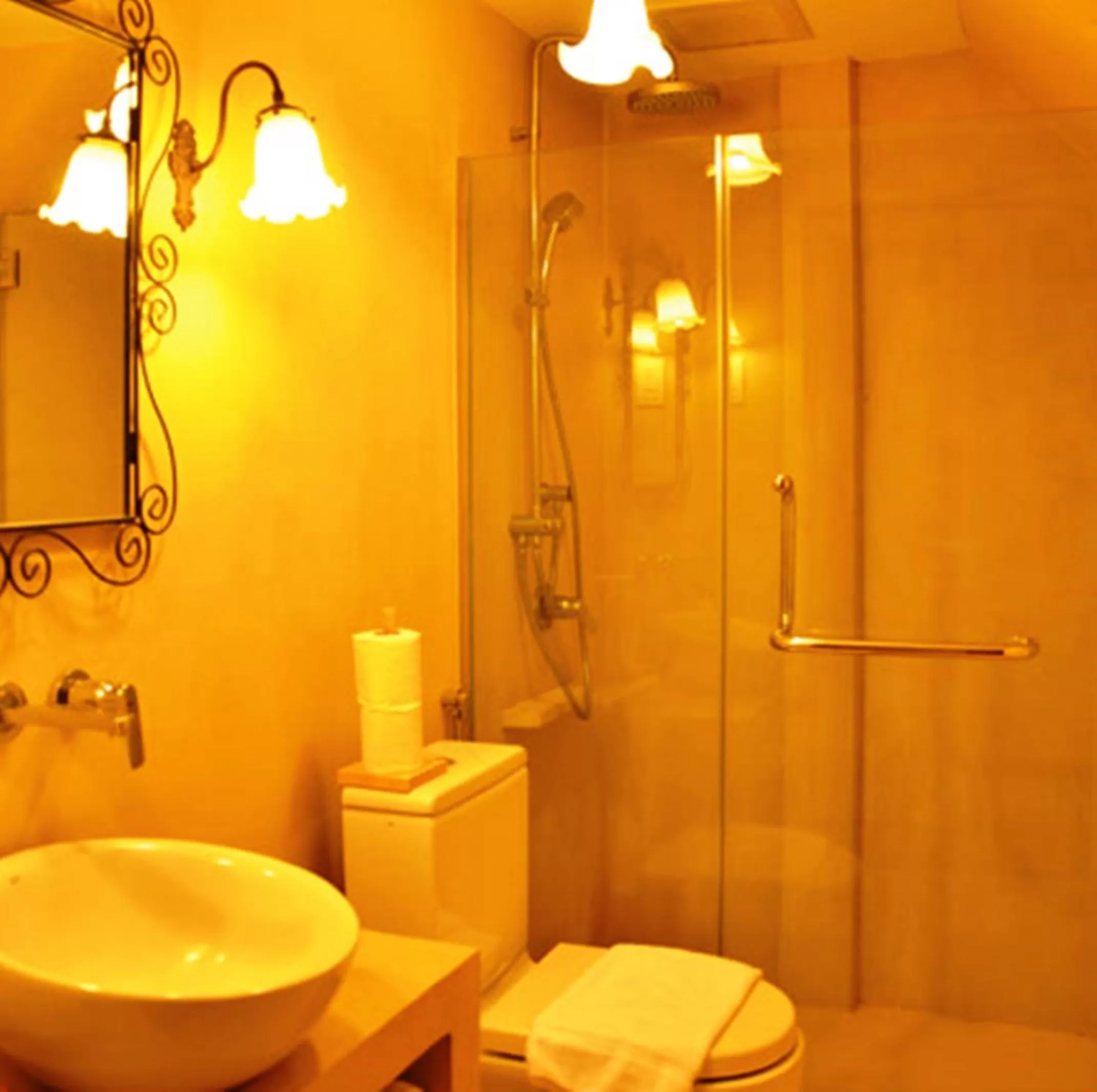 Bathroom in Spices Hotel