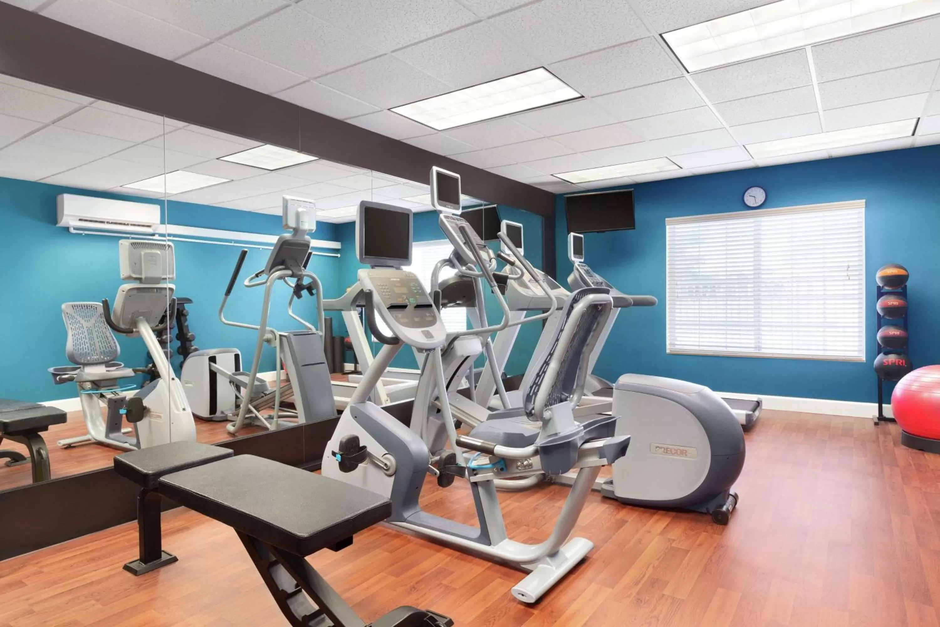 Fitness centre/facilities in Homewood Suites by Hilton - Oakland Waterfront