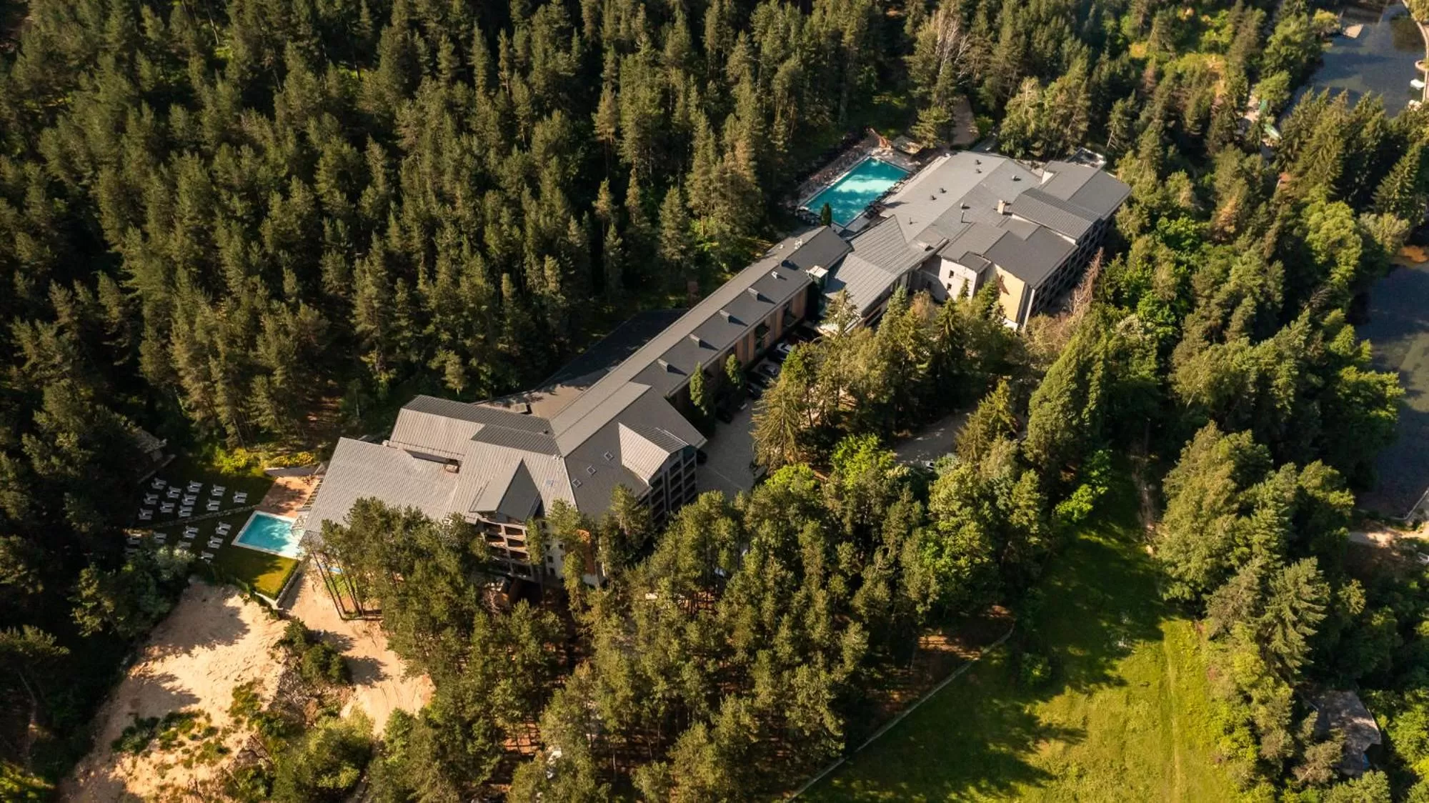 Property building in Kashmir Wellness & SPA Hotel Adults Only