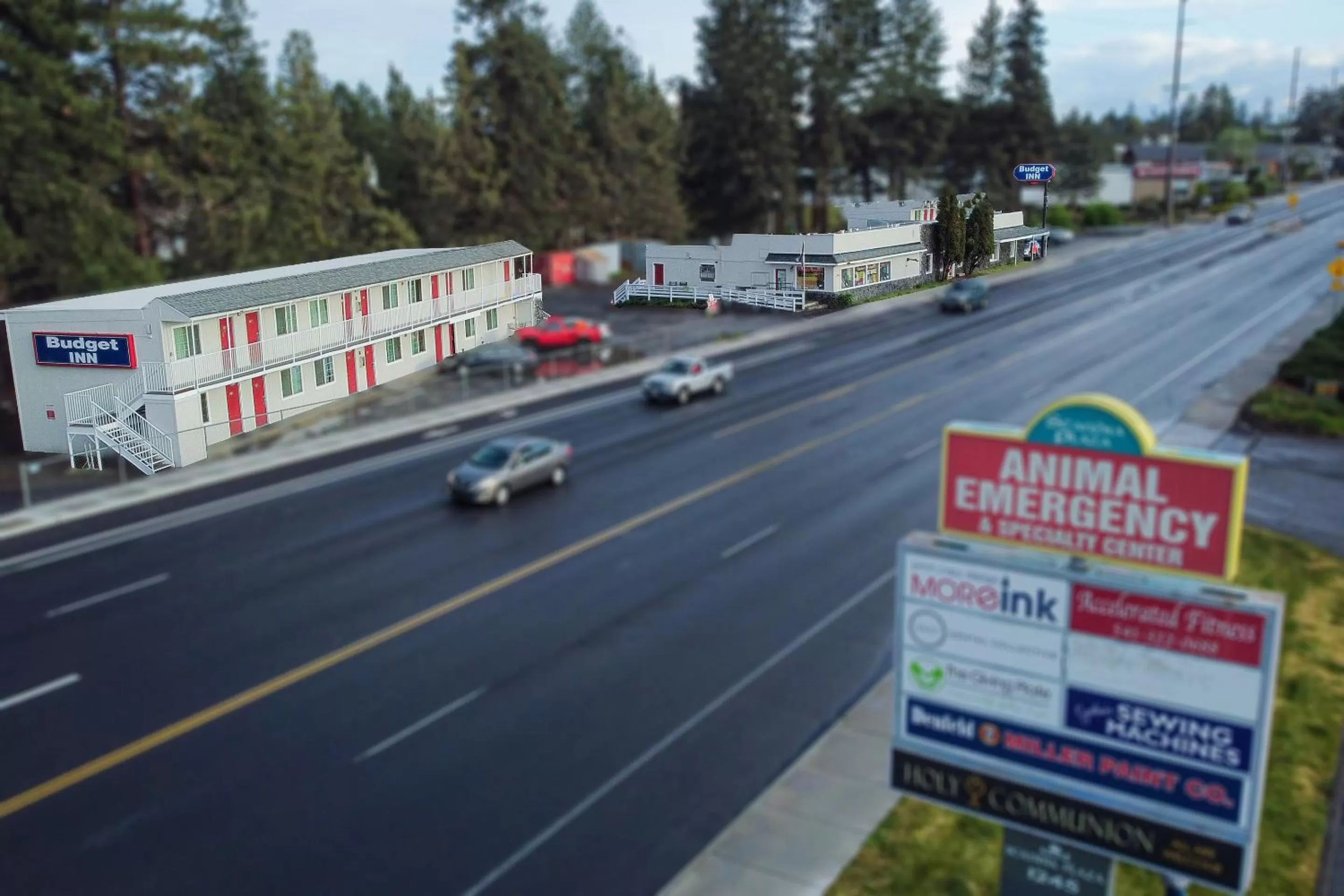 Facade/entrance in Budget Inn Bend