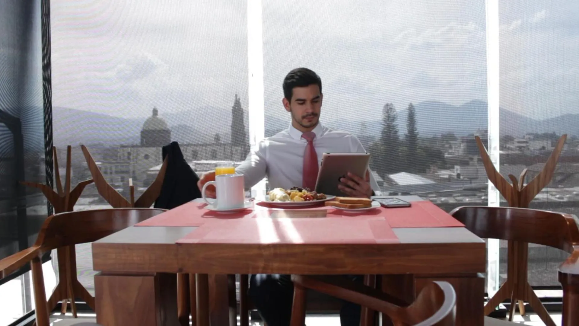 Restaurant/places to eat in Terrass Hotel Zamora