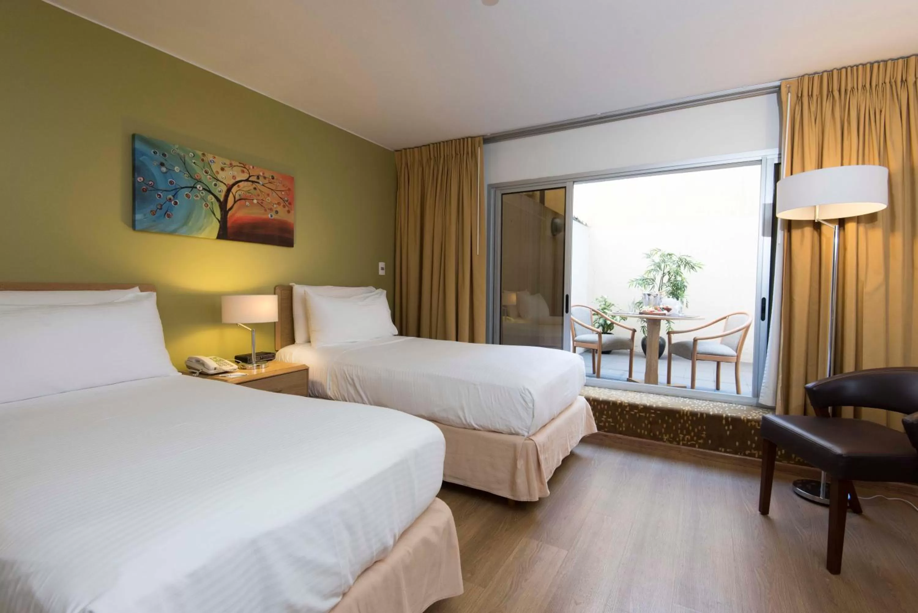 Photo of the whole room, Bed in Holiday Inn Montevideo by IHG