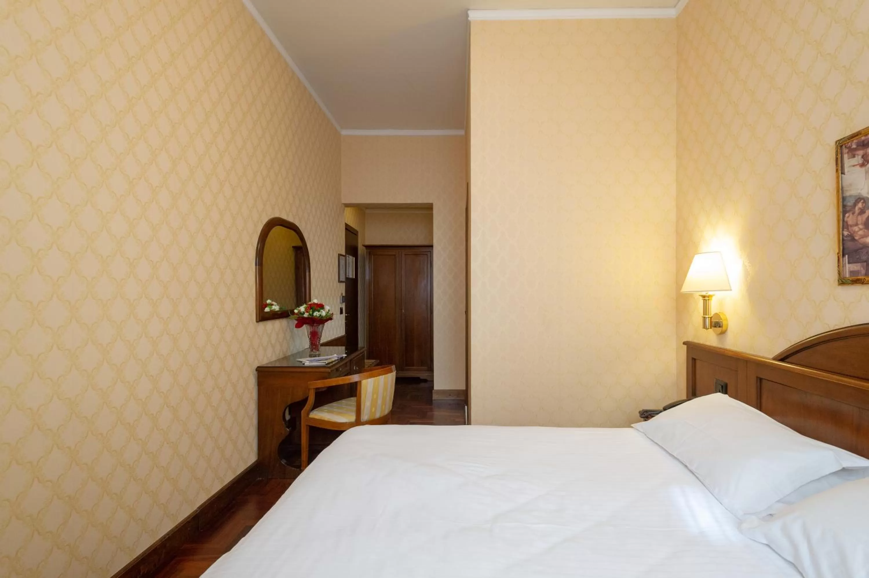 Bed in Hotel Boccaccio