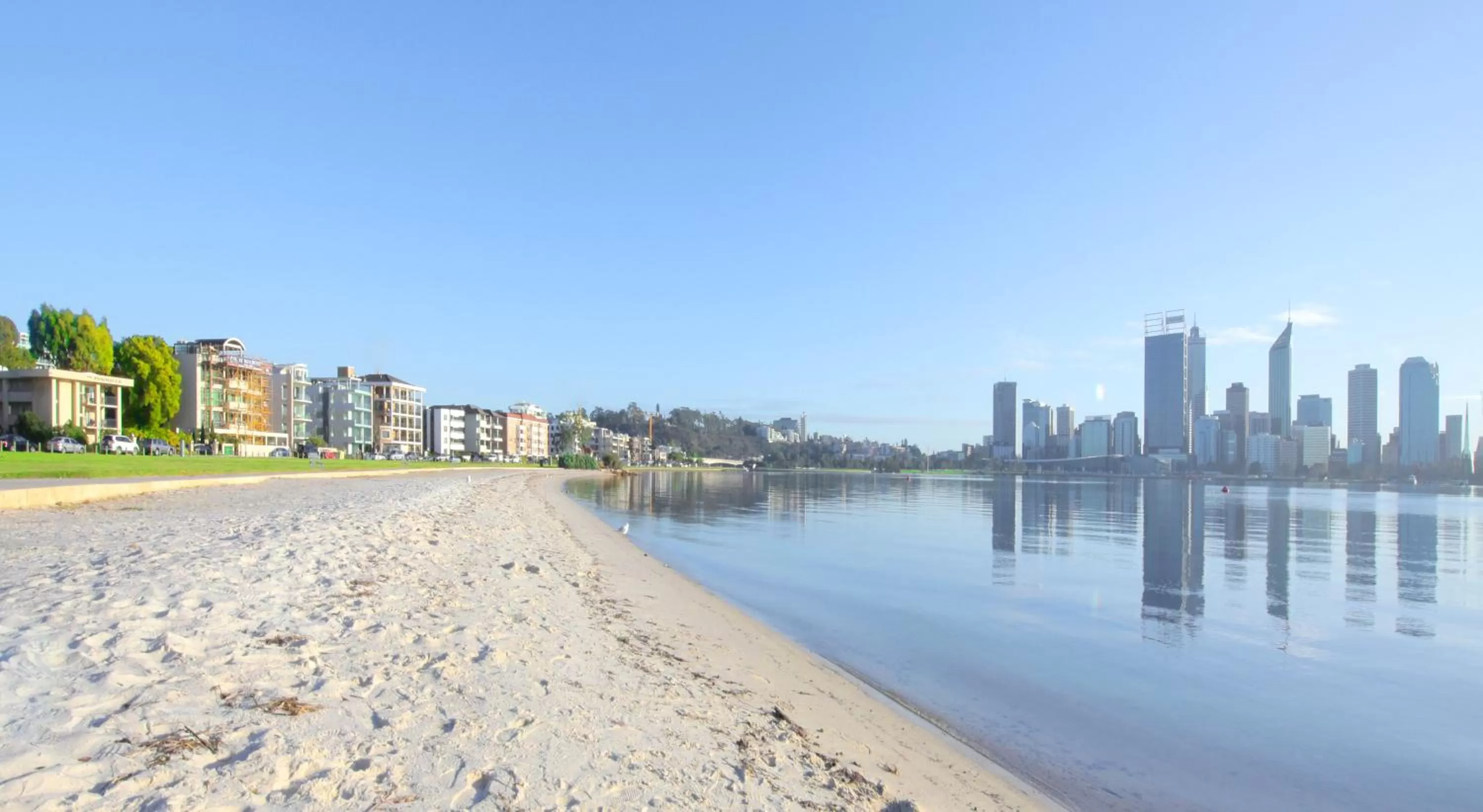 Beach in The Peninsula Riverside Serviced Apartments