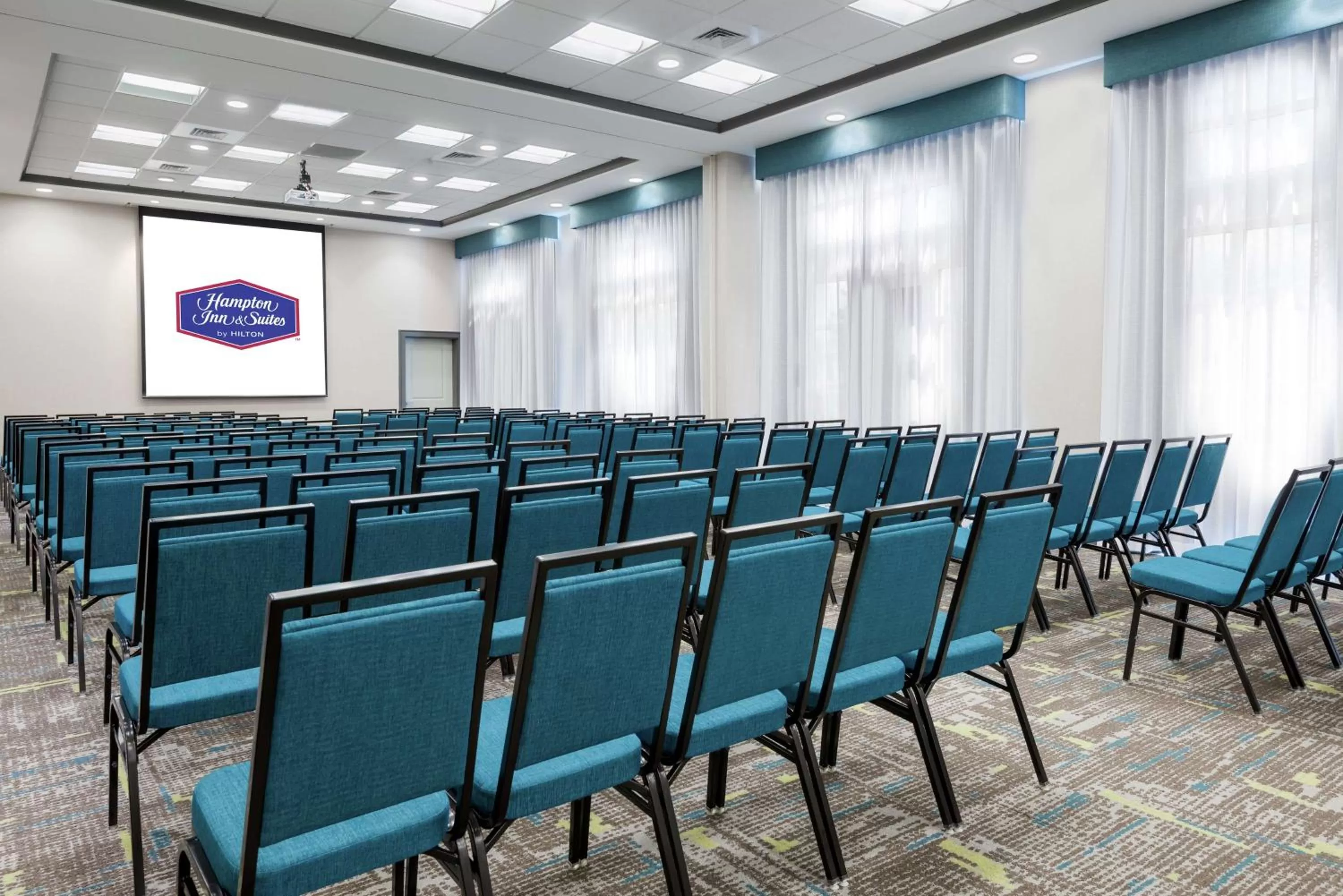 Meeting/conference room in Hampton Inn & Suites Orlando Airport at Gateway Village
