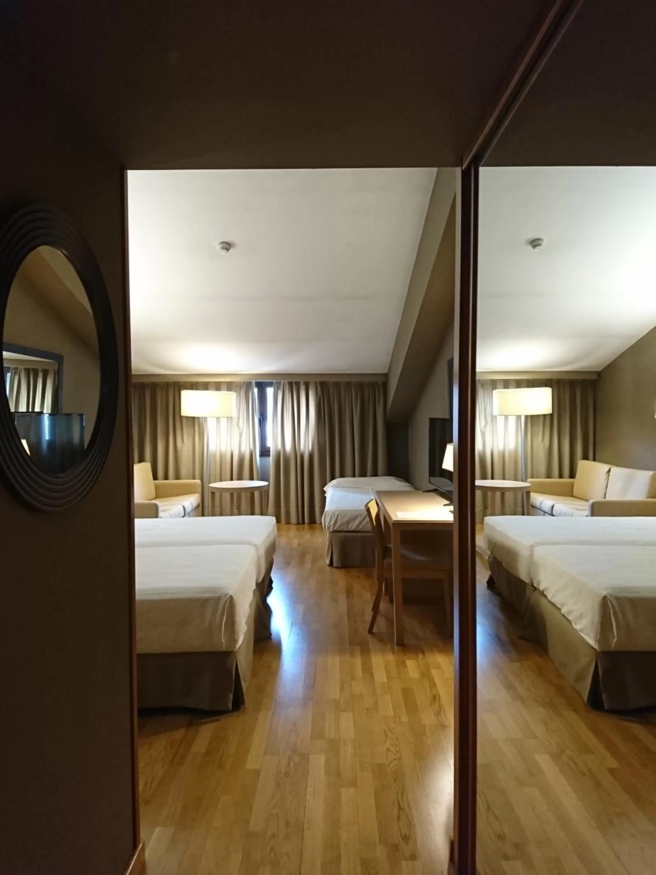 Photo of the whole room, Bed in Parador De La Seu D'urgell