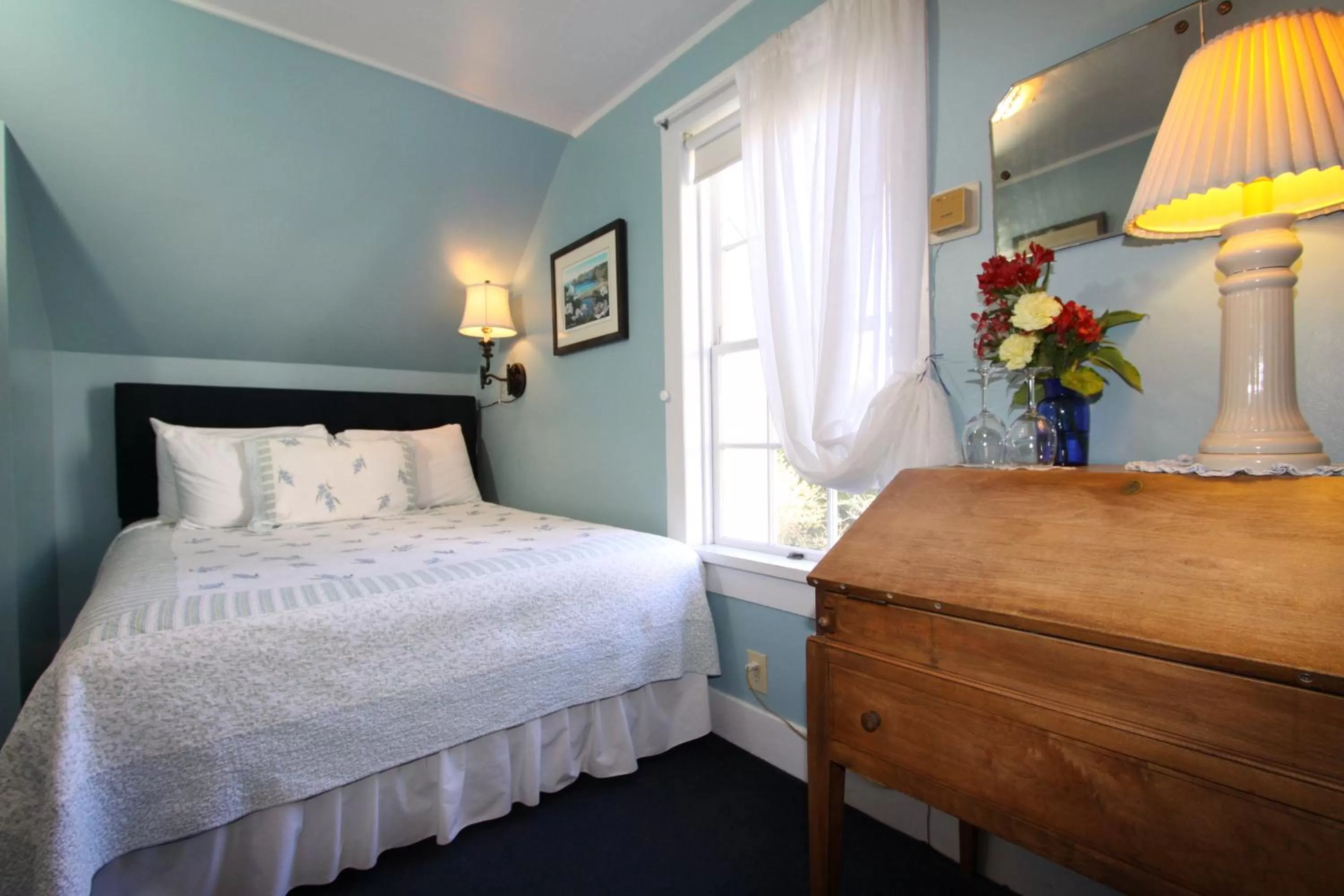 Bed in Seagull Inn Bed & Breakfast