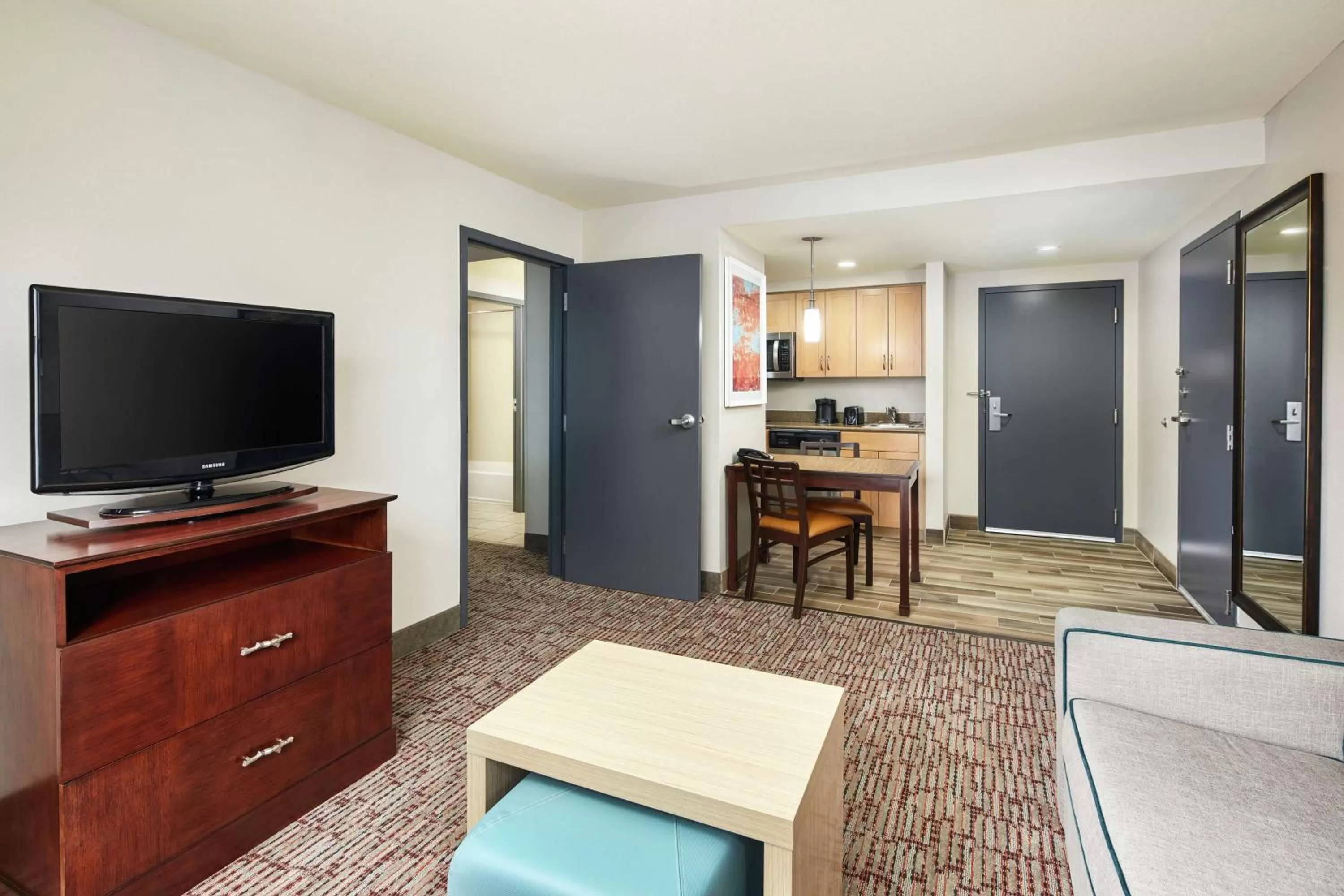 Bedroom in Homewood Suites by Hilton Columbus