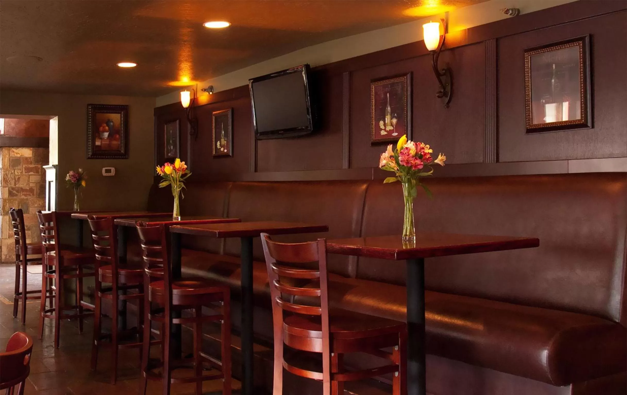 Restaurant/places to eat in Silverton Inn & Suites