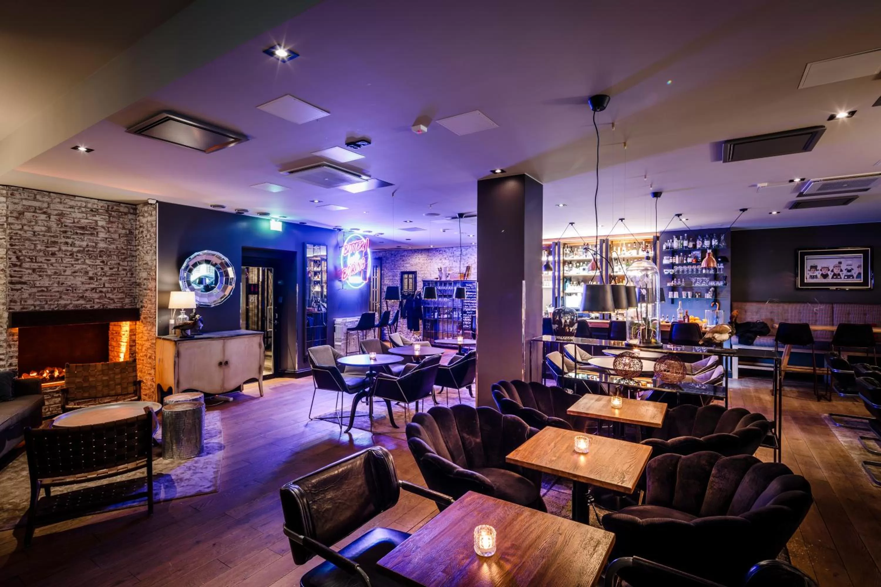 Nightclub / DJ in Hotel F6