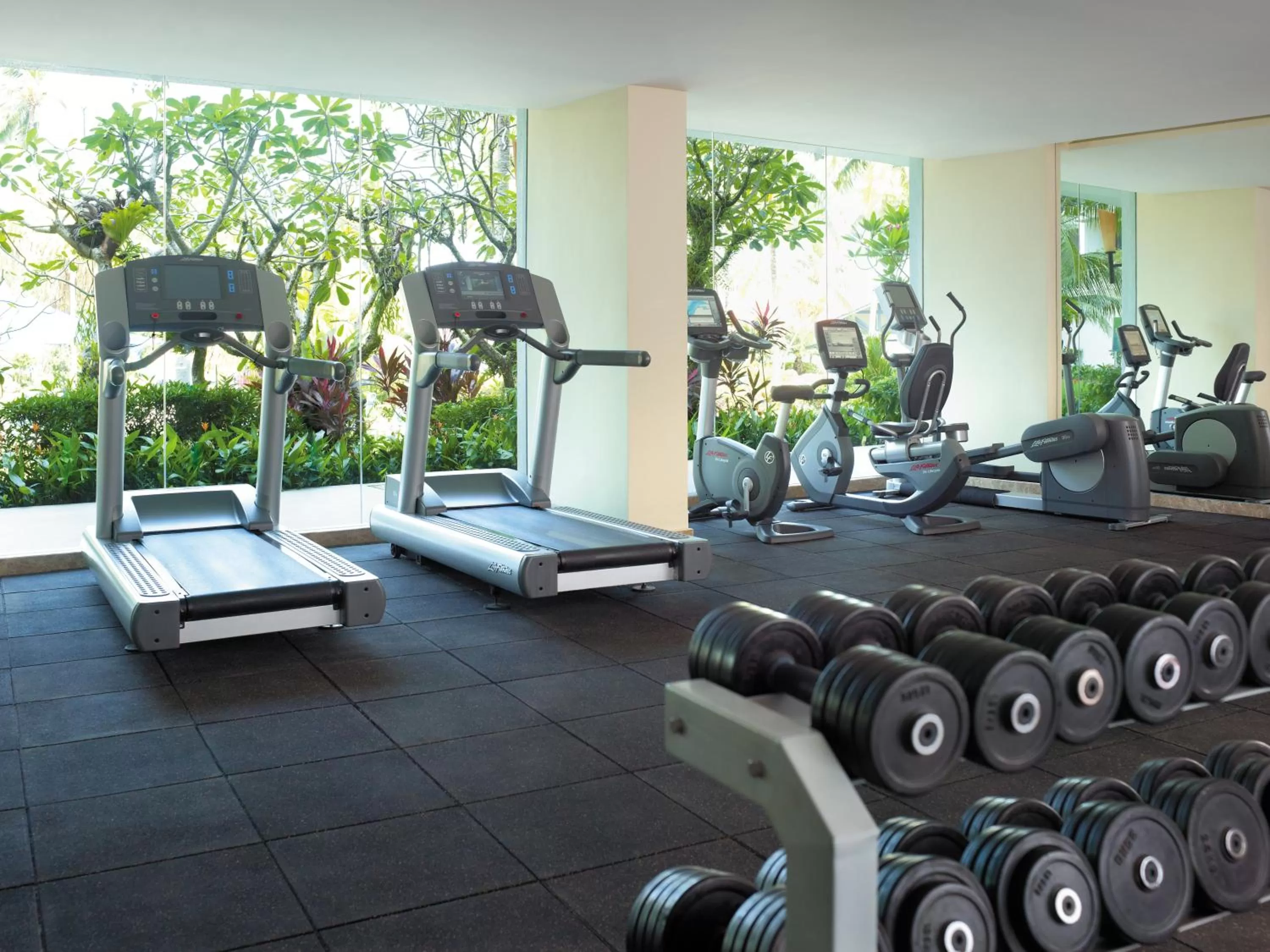 Fitness centre/facilities in Shangri-La Golden Sands, Penang