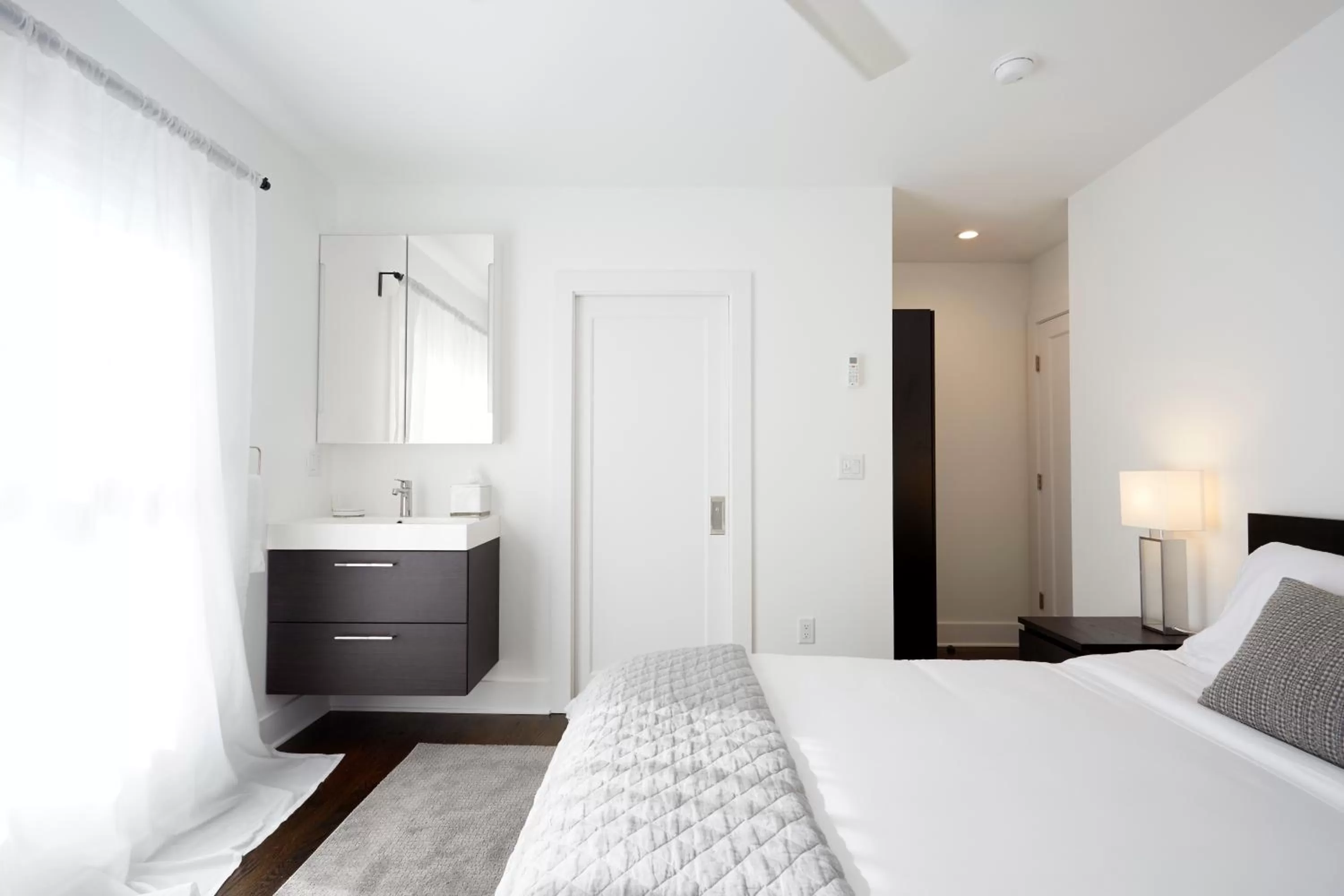 Bed in Station Inn Pawling