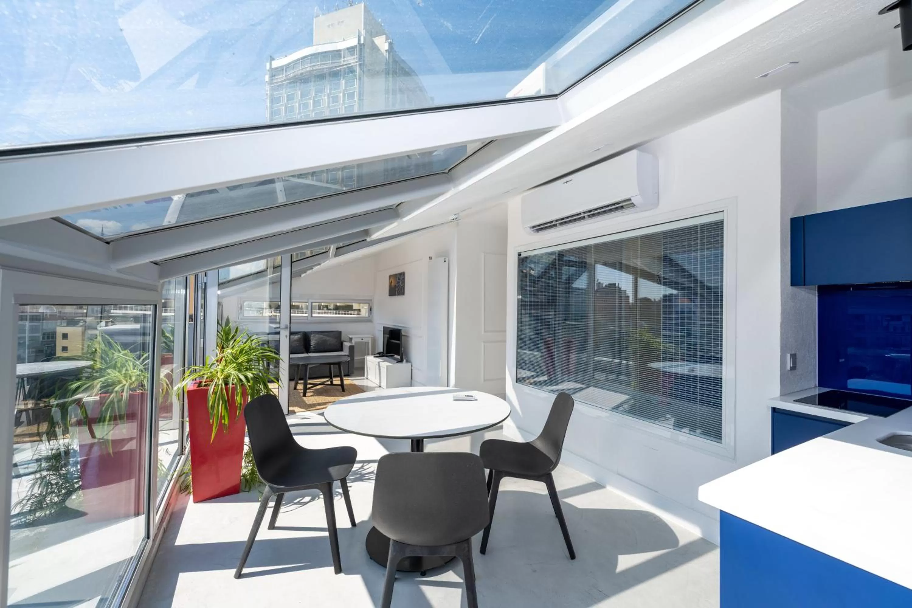 Kitchen or kitchenette in Juno Hotel Taksim