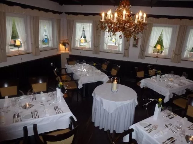 Restaurant/places to eat in Hotel Kühler Krug