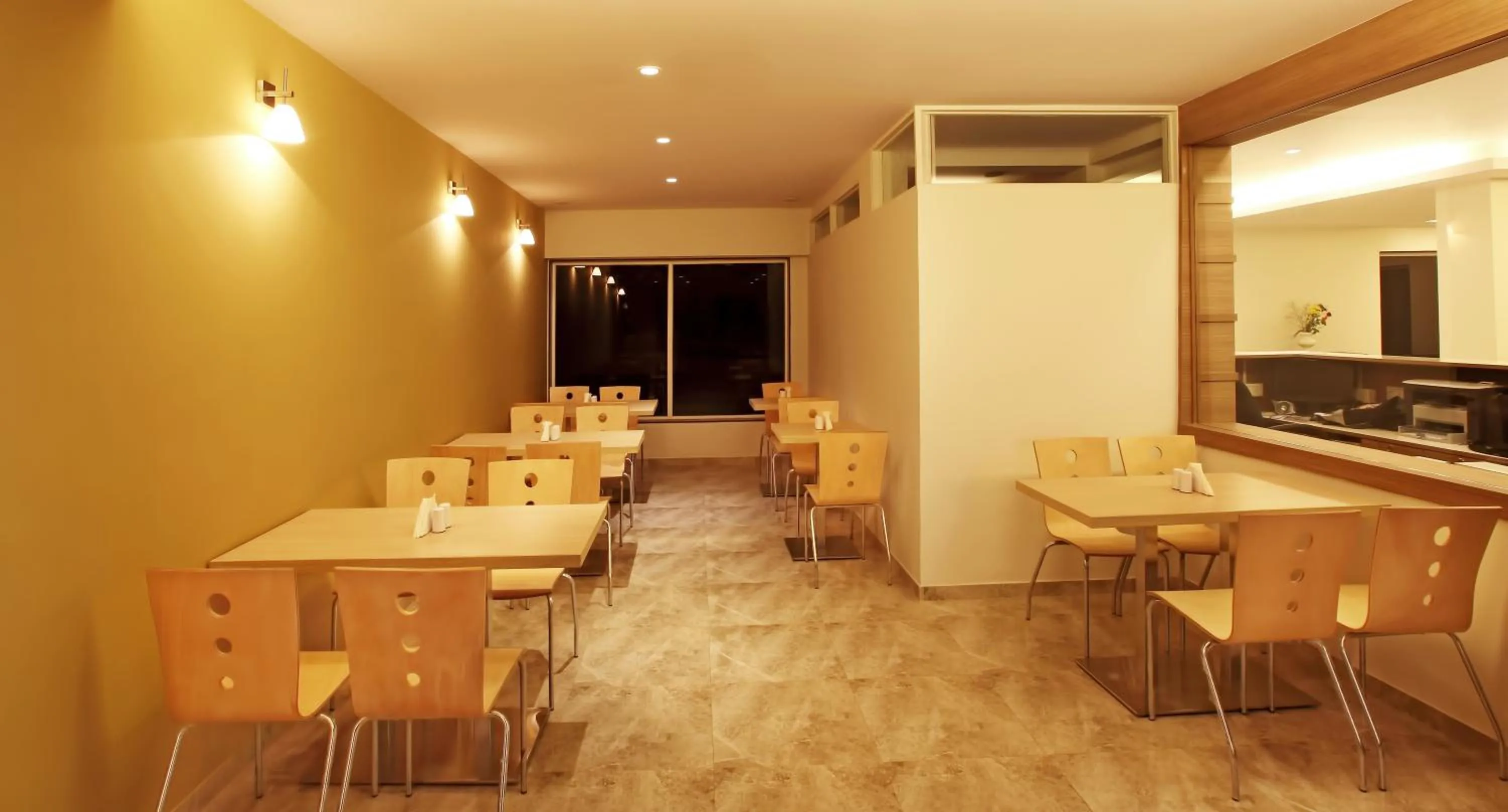 Restaurant/places to eat in The Hawaii Comforts Panjim Donapaula