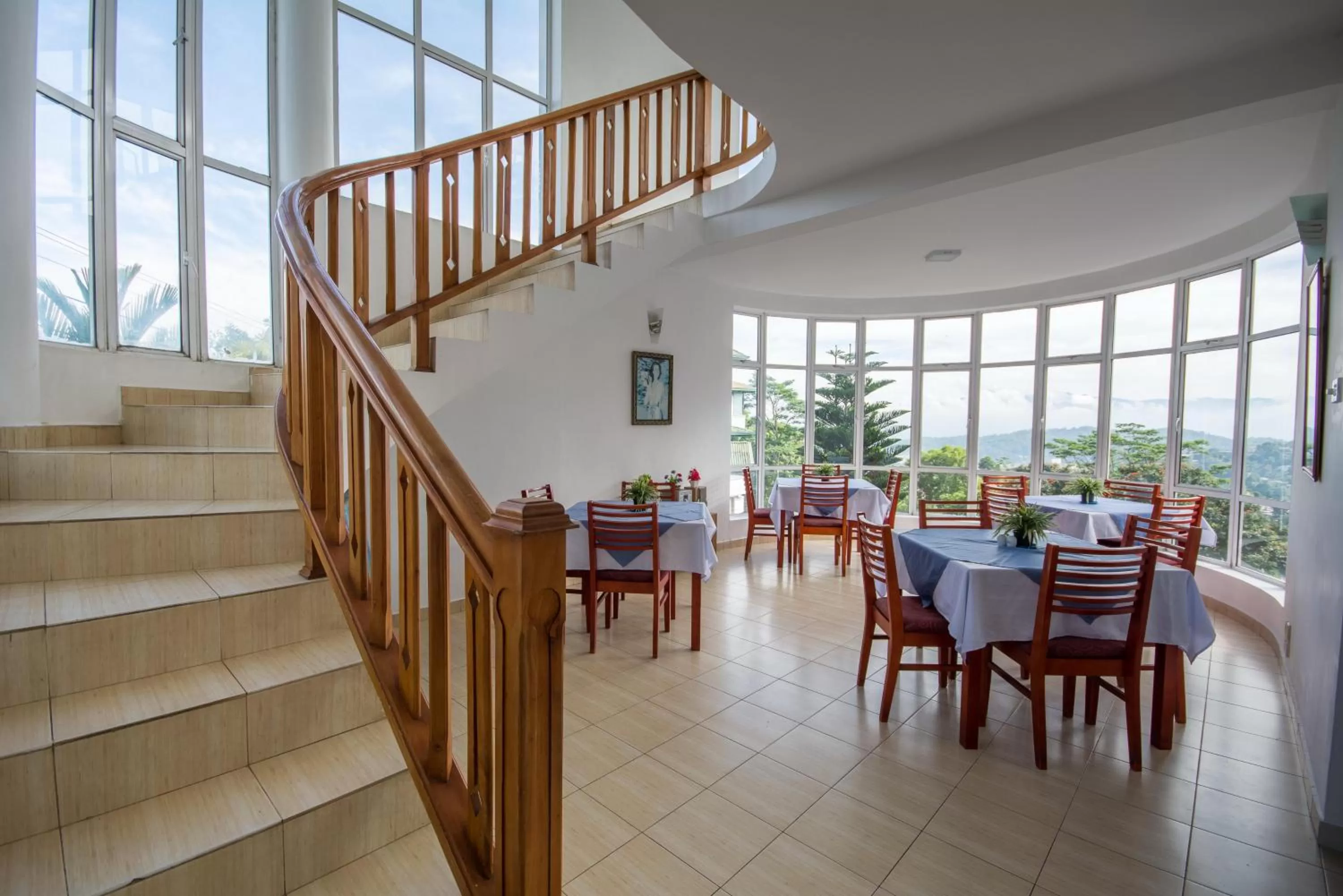 Kandyan View Holiday Bungalow free pickup from kandy