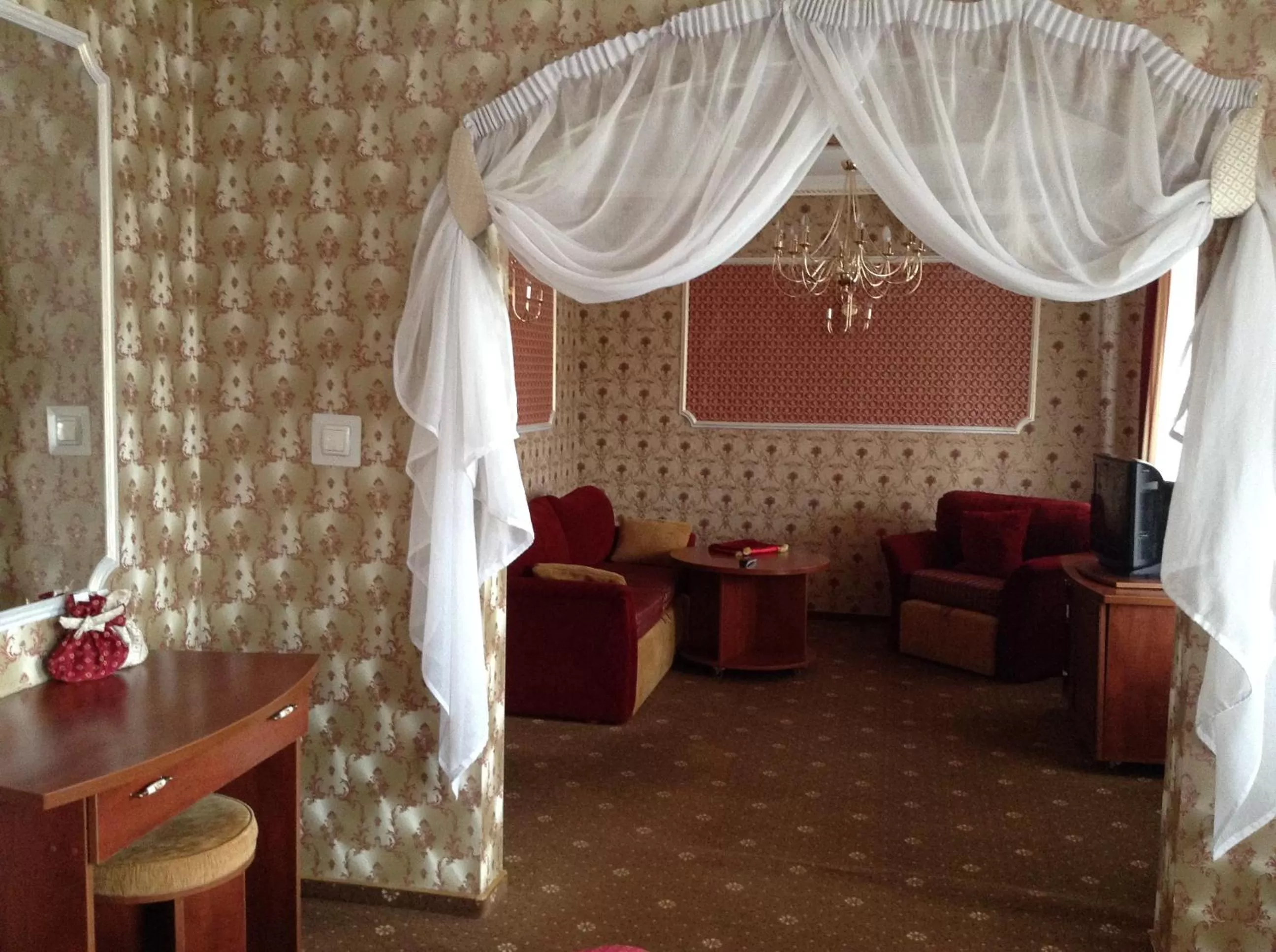 Photo of the whole room in Hotel Serpanok