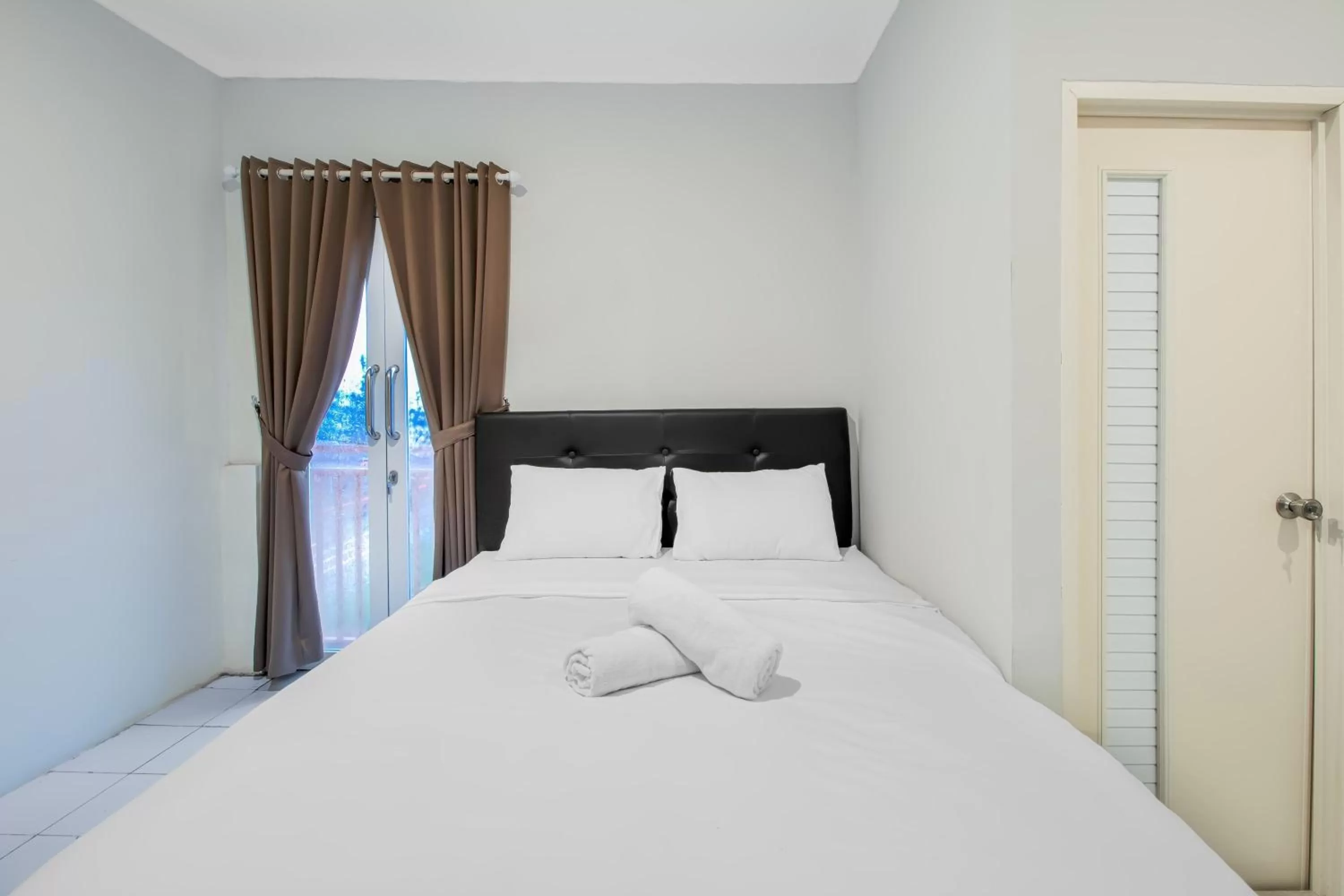 Bed in Urban24 Syariah Depok