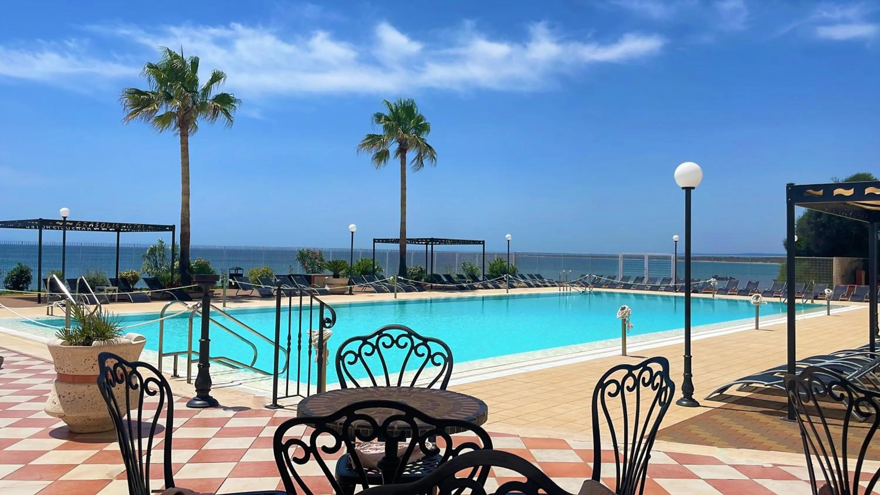 Restaurant/places to eat in Apulia Hotel Taranto Ara Solis