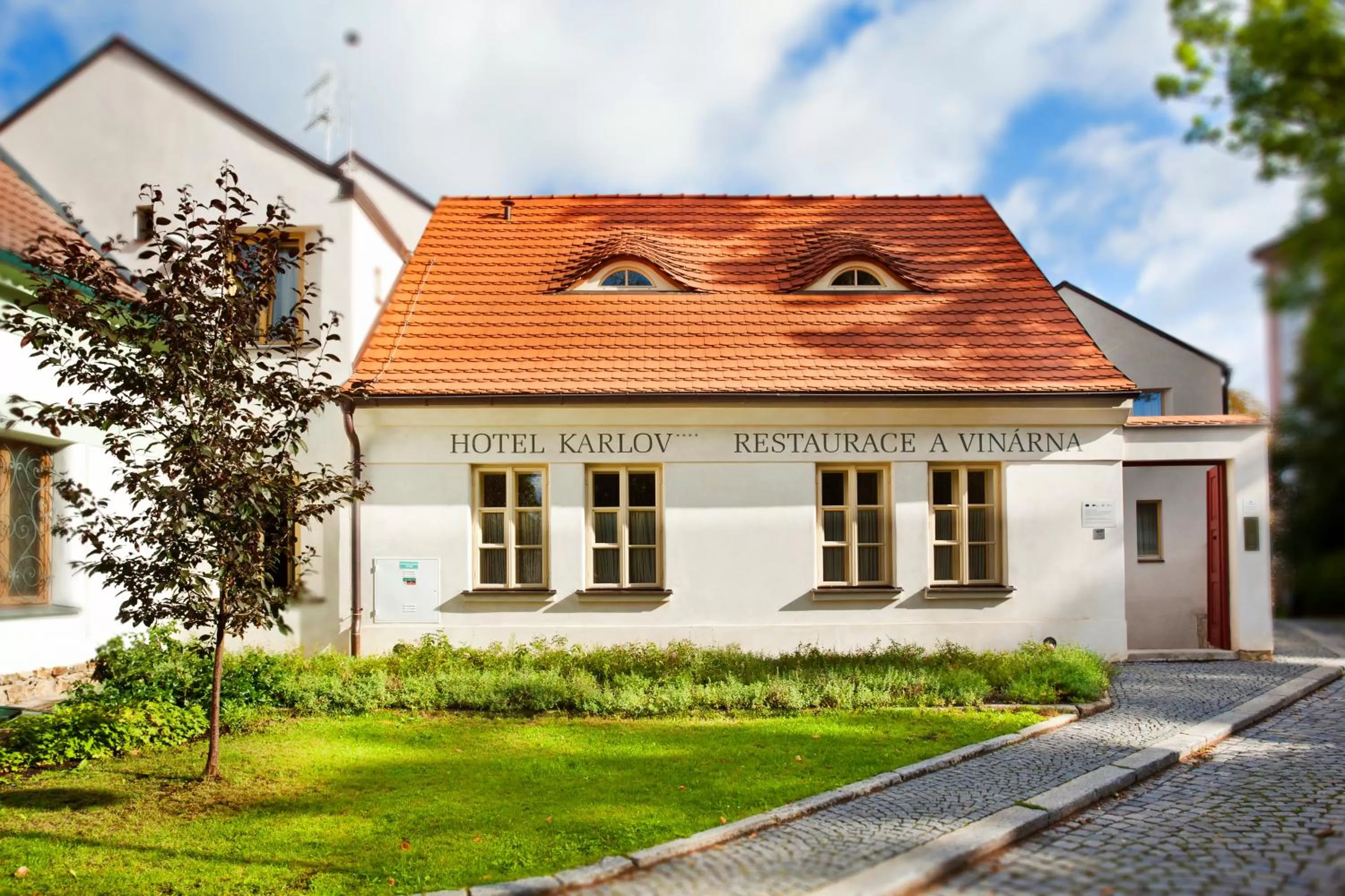 Facade/entrance in Bellevue Hotel Benešov