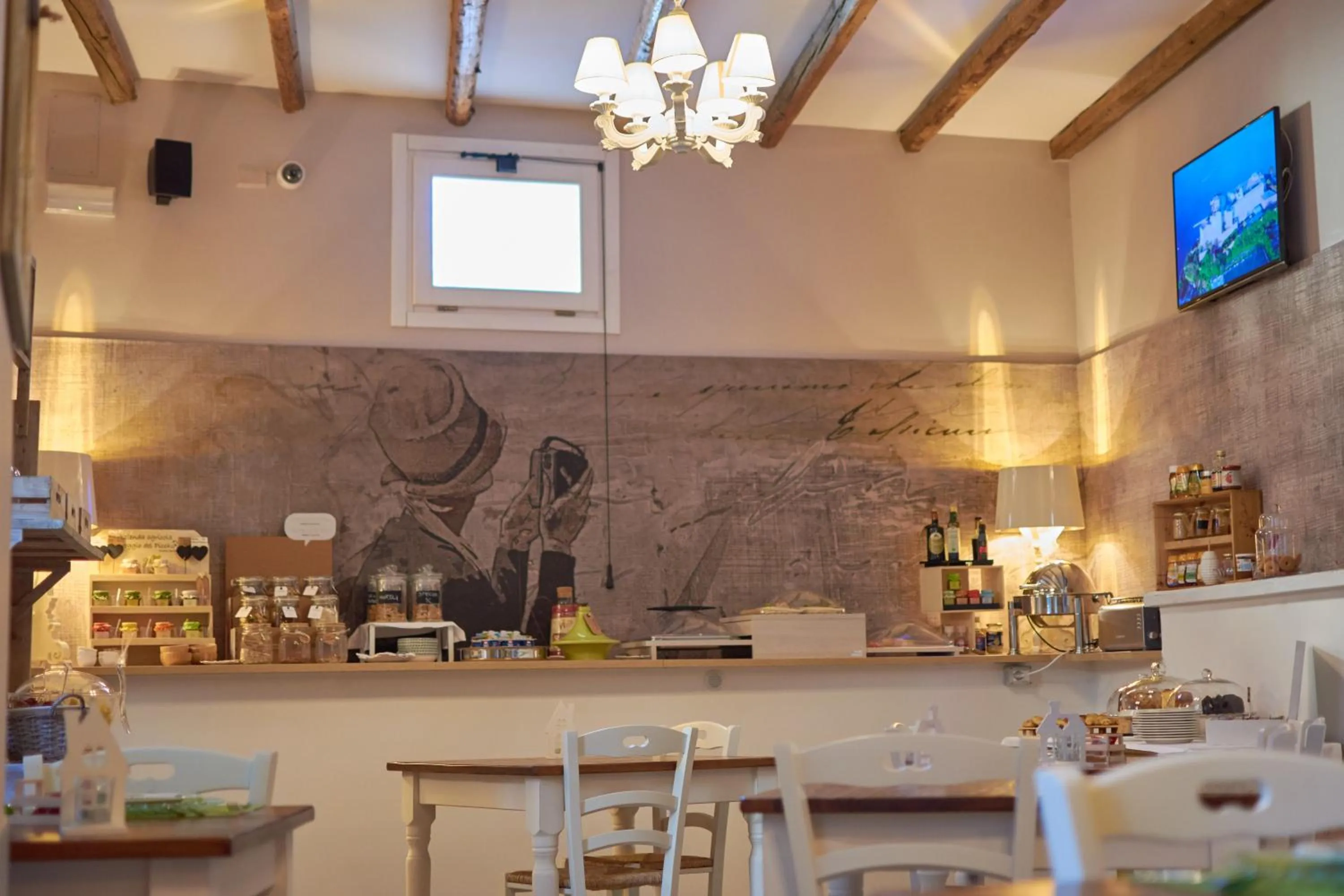 Restaurant/places to eat in Cas'E Charming House