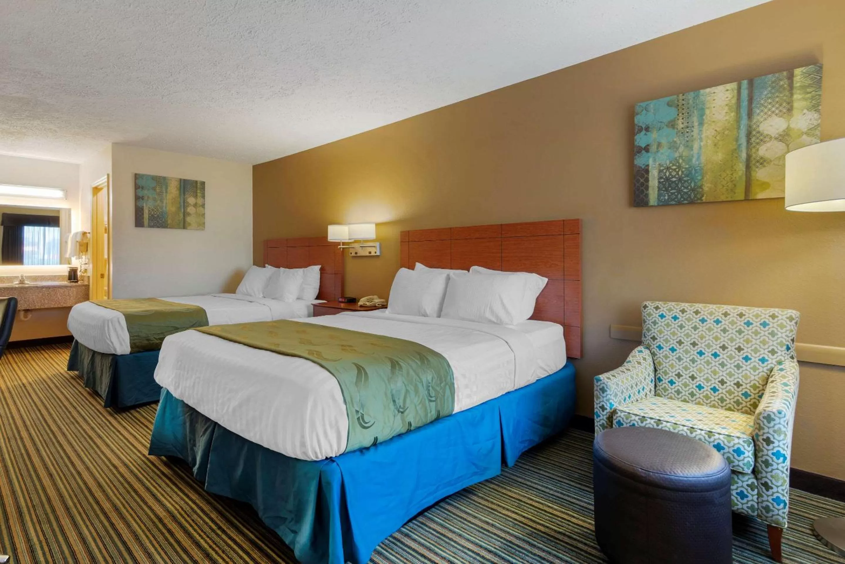 Photo of the whole room, Bed in Quality Inn Ashburn