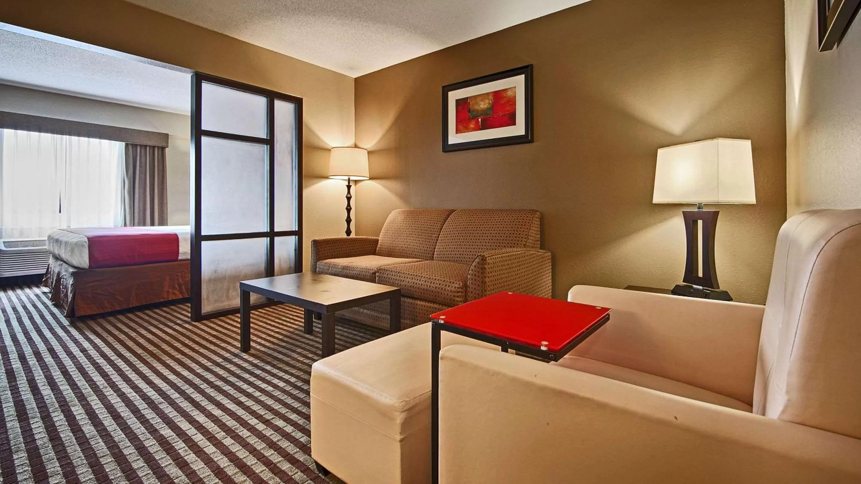 Bedroom in Comfort Inn & Suites Copley Akron