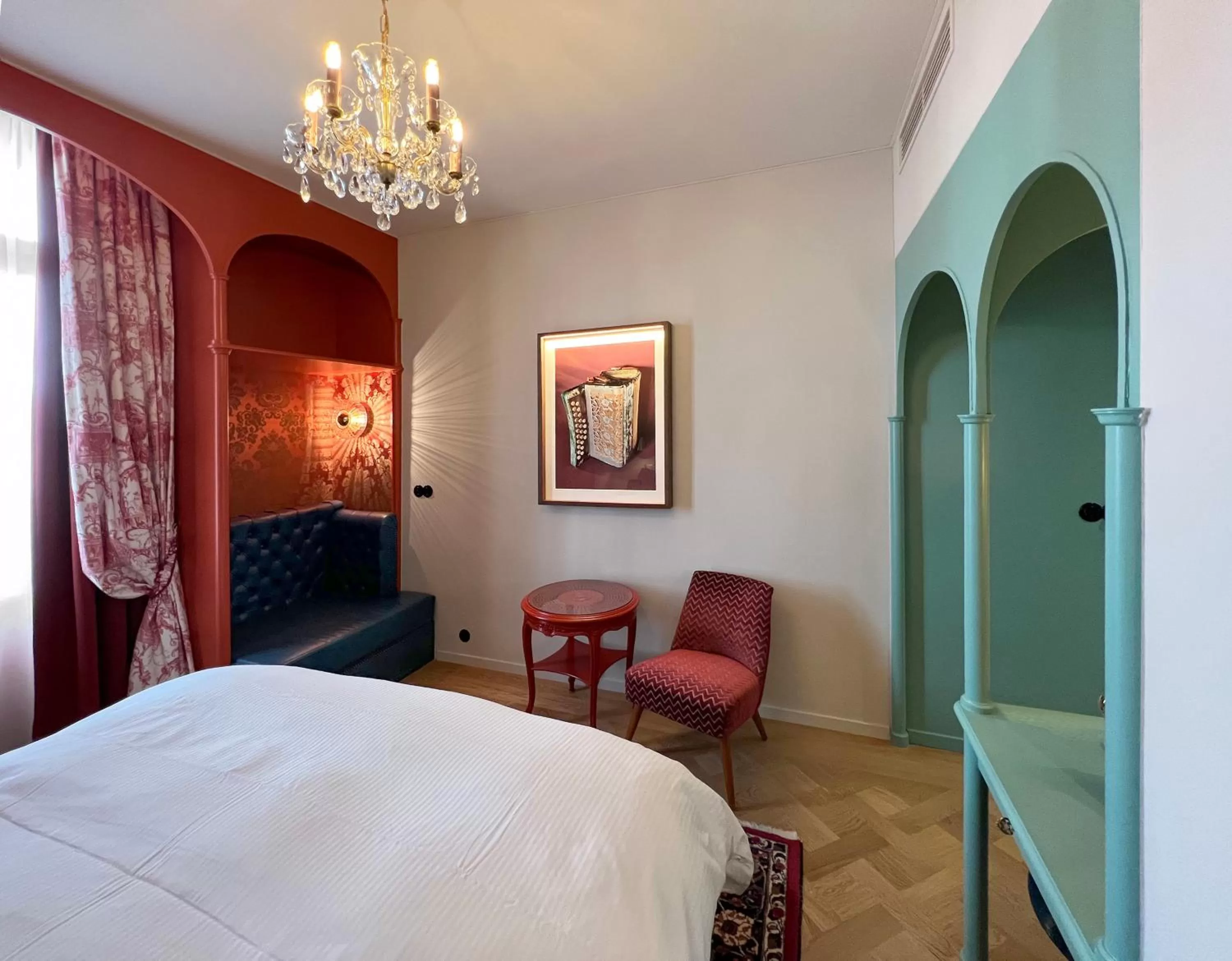Double Room with Queen Size Bed in Hotel Europe