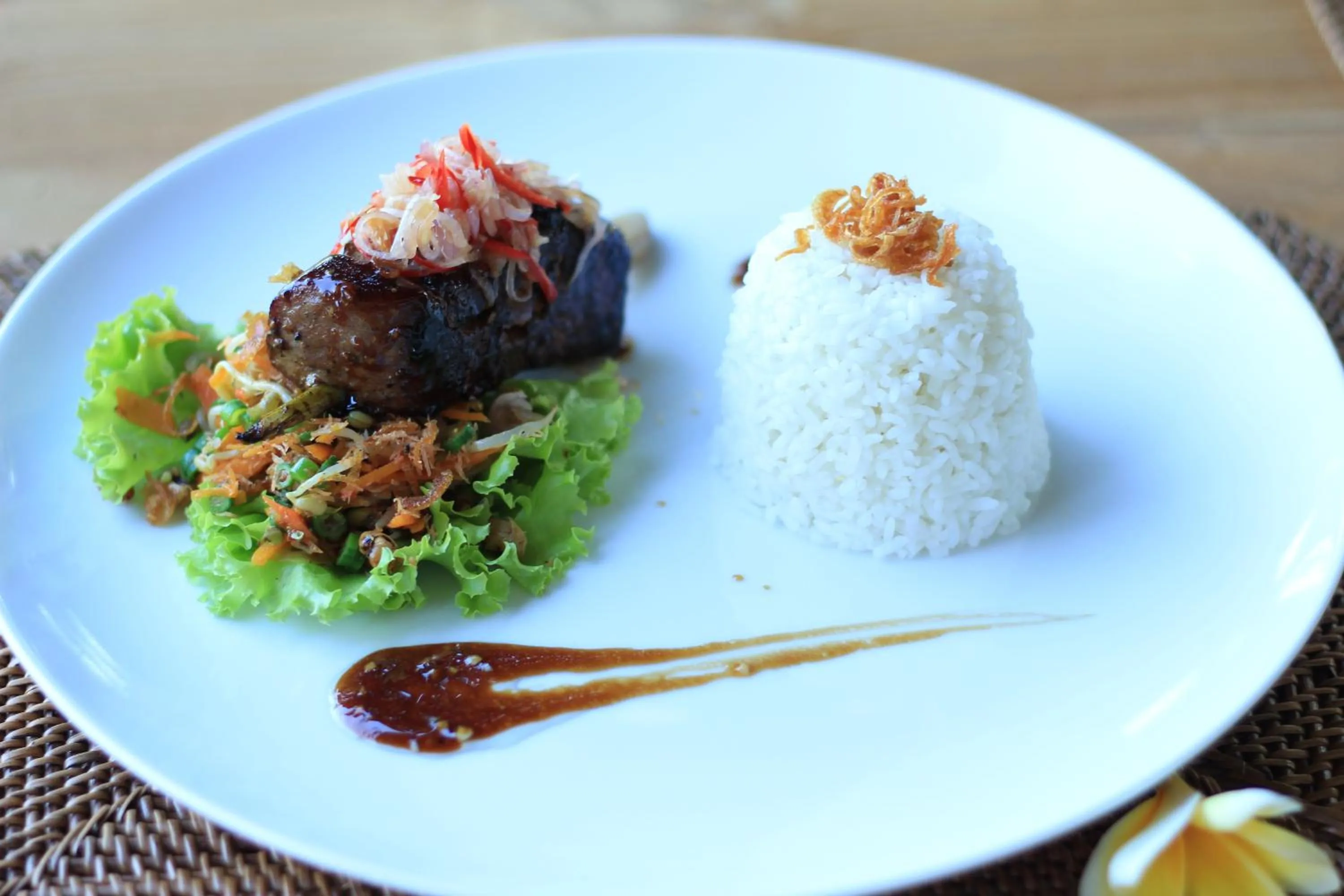 Meals in D'Legon Villas