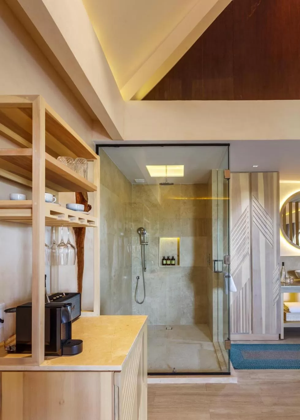 Shower in Hotel Shibari - Restaurant & Cenote Club