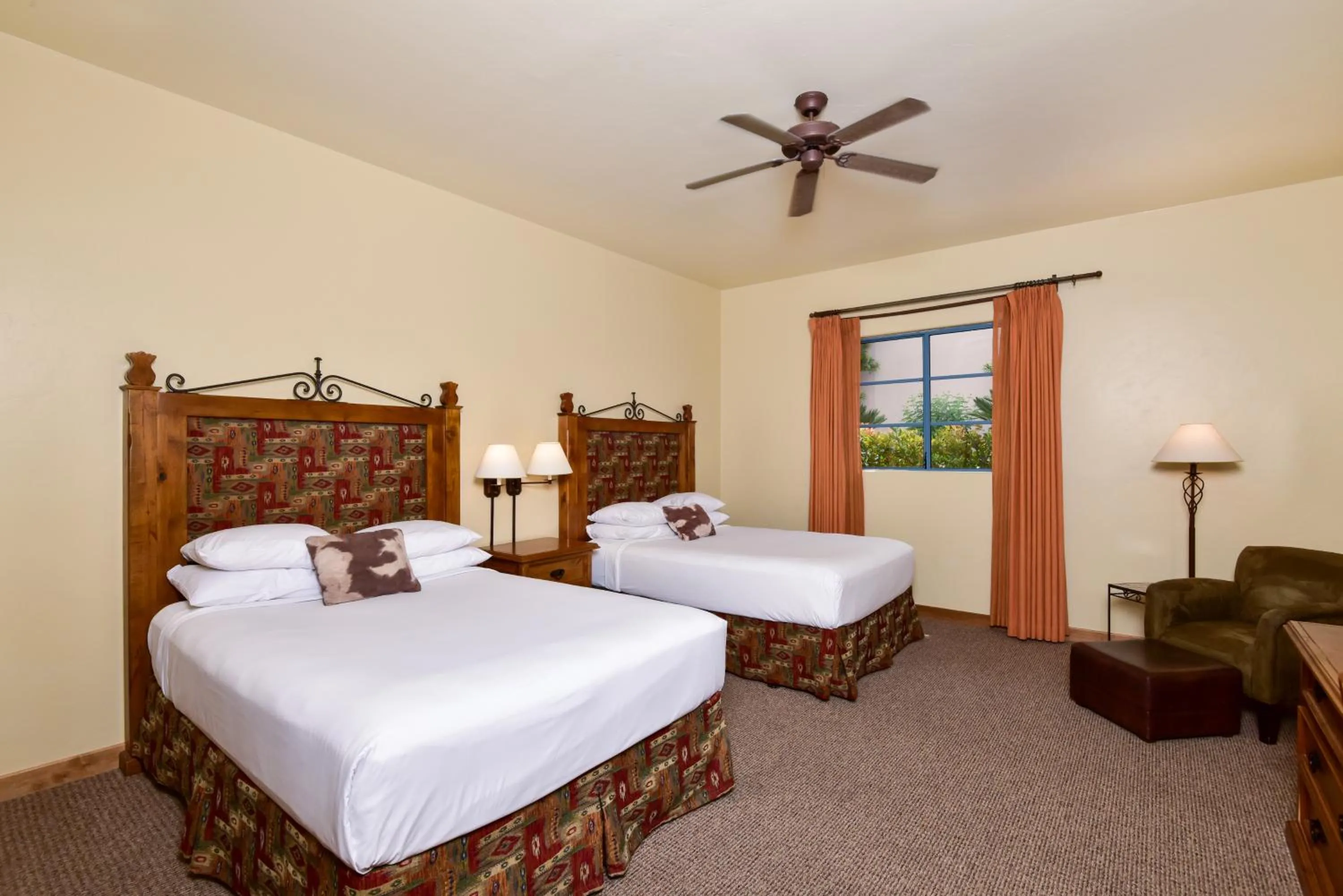 Bedroom, Bed in Lodge On The Desert