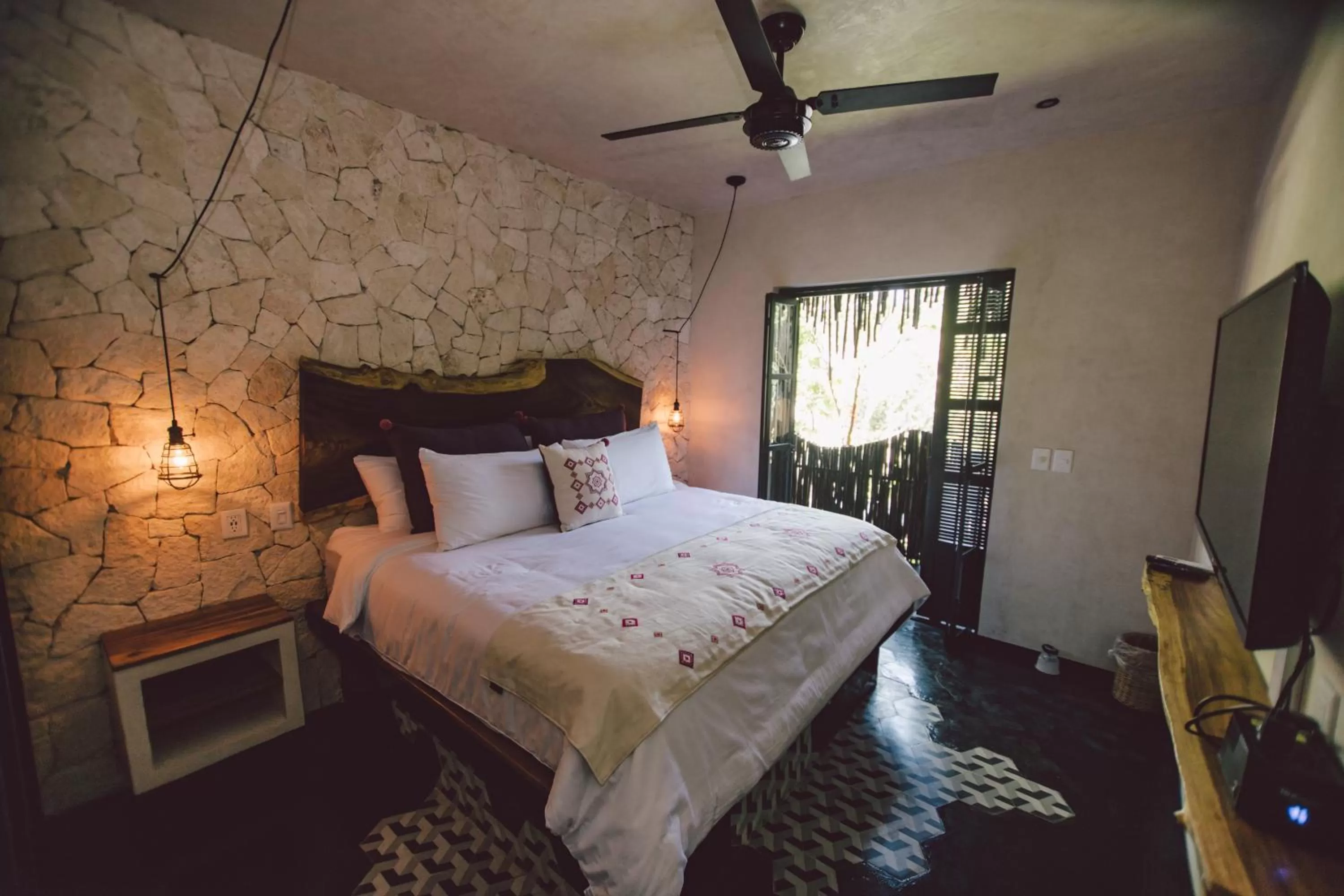 Bed in Maka Hotel Boutique