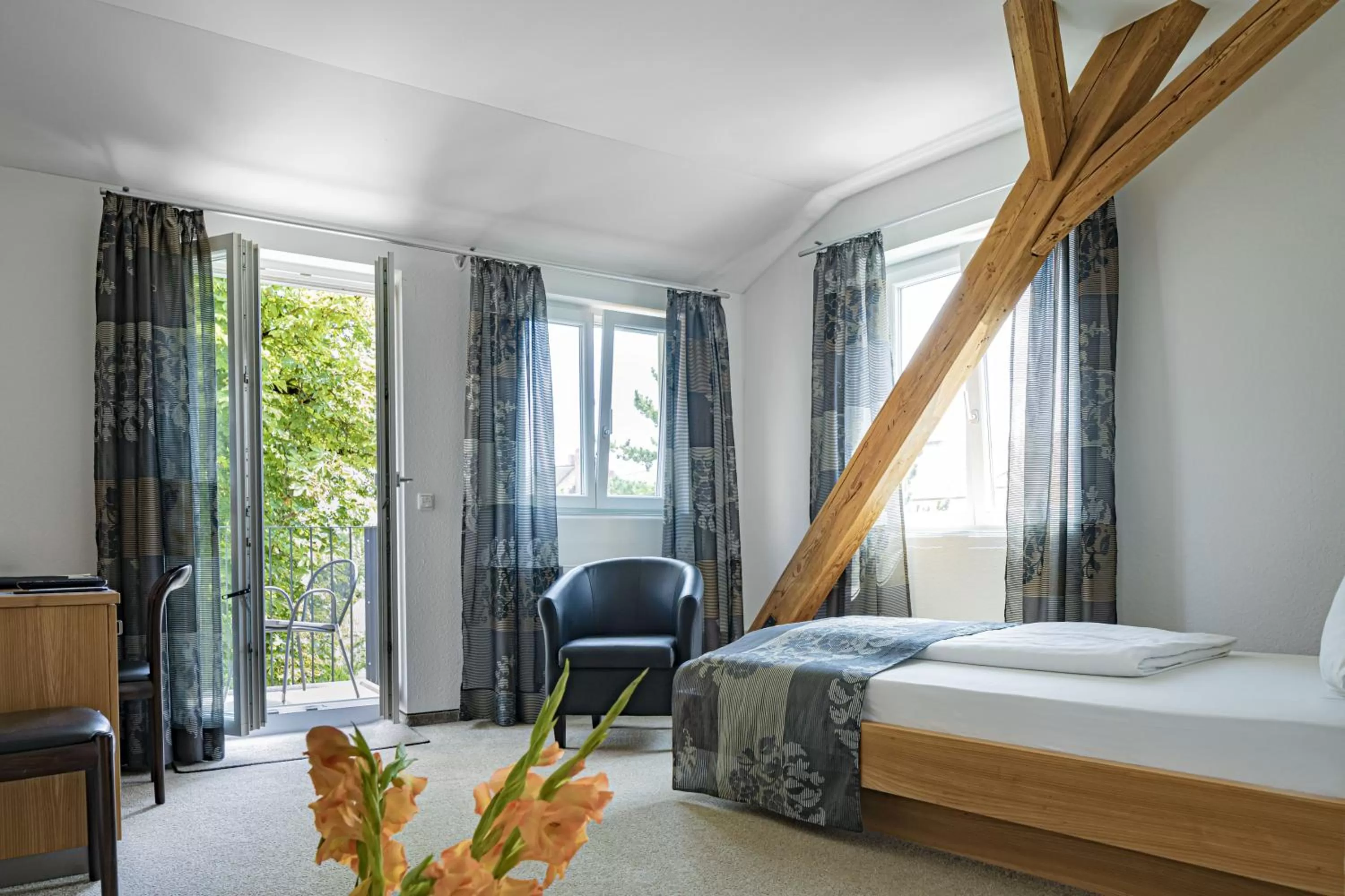 Day, Bed in Dom Hotel